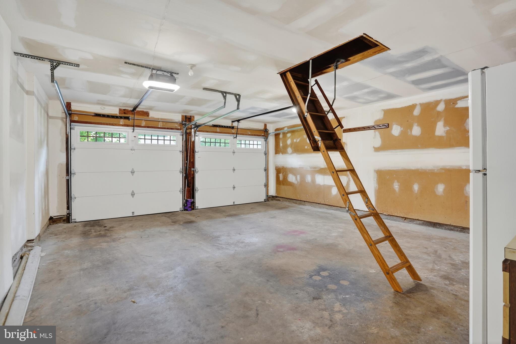 LAKE RIDGE LYNNWOOD - Residential