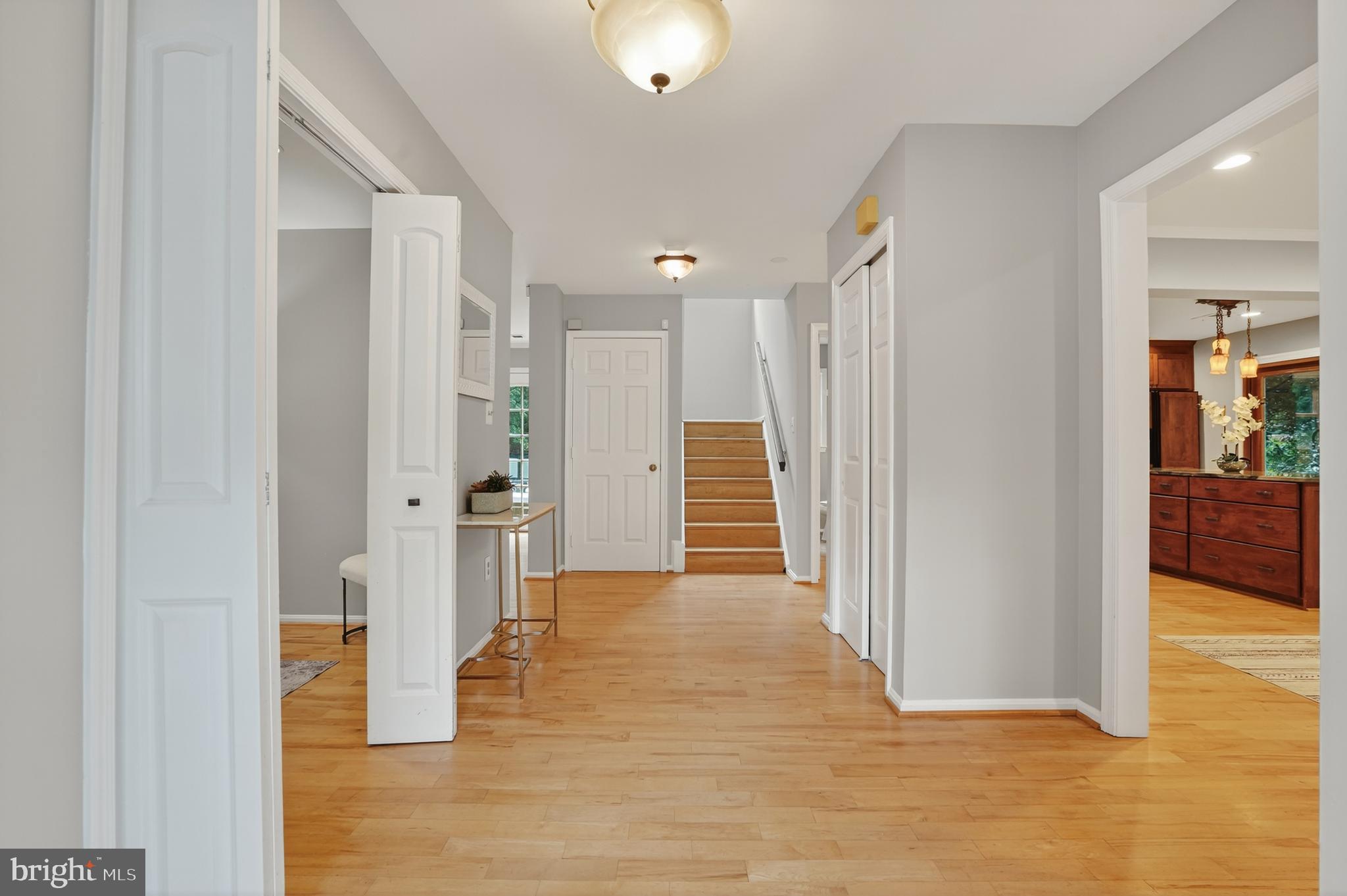 LAKE RIDGE LYNNWOOD - Residential