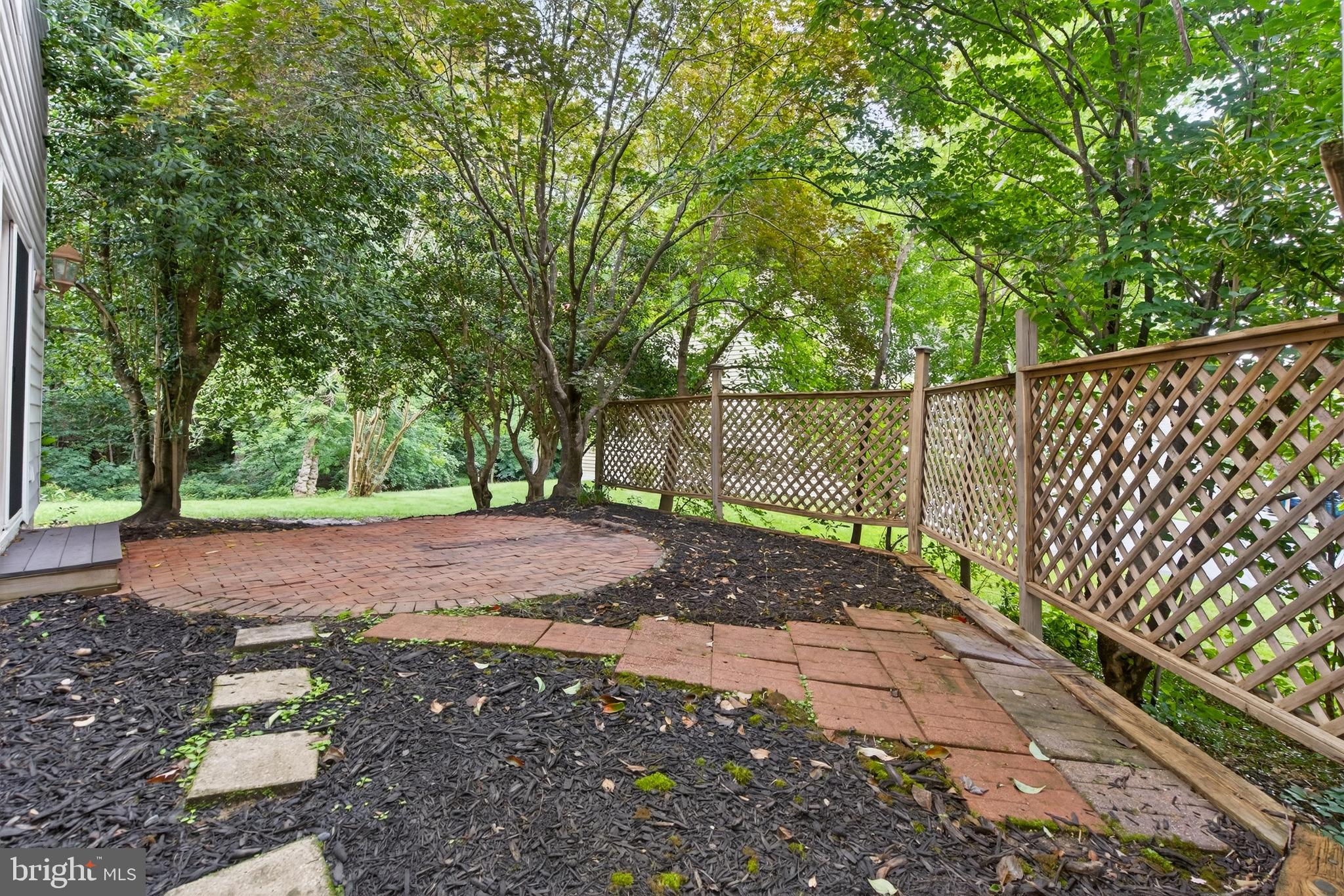 LAKE RIDGE LYNNWOOD - Residential