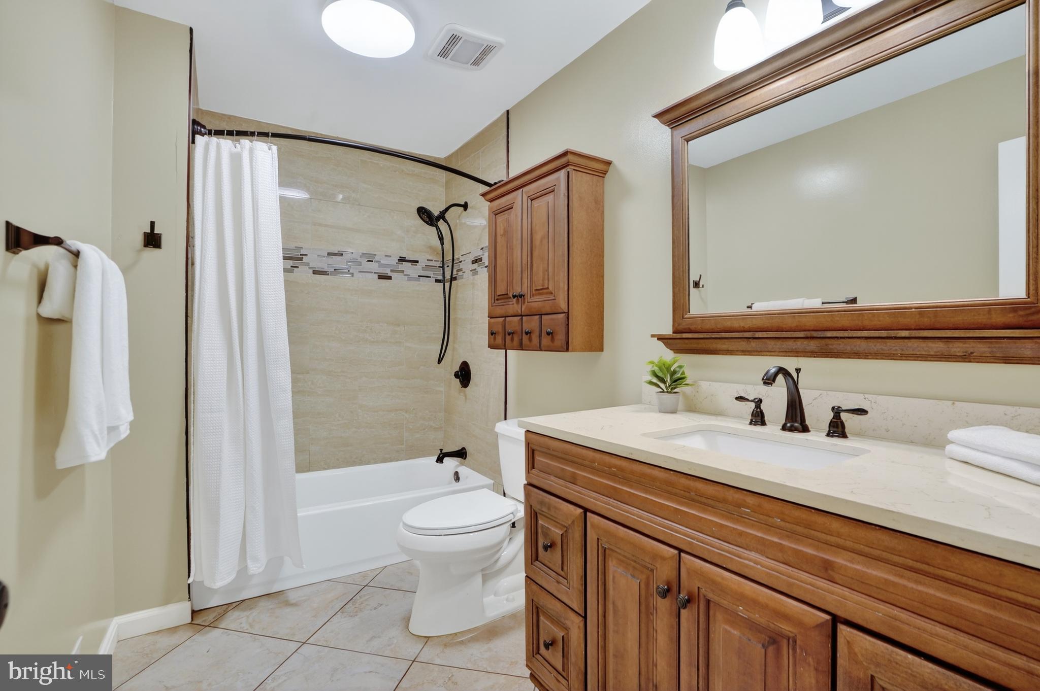 LAKE RIDGE LYNNWOOD - Residential