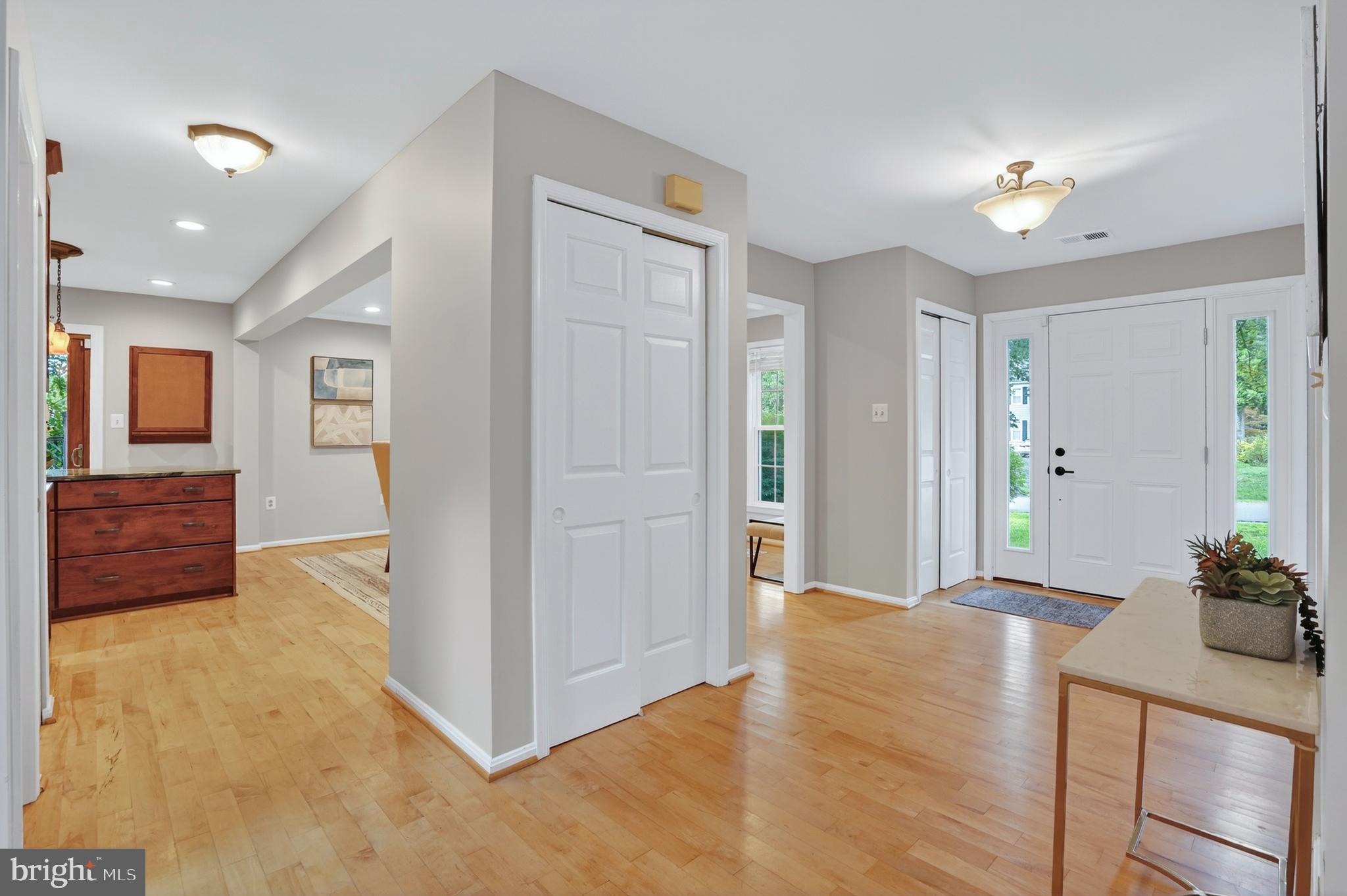 LAKE RIDGE LYNNWOOD - Residential