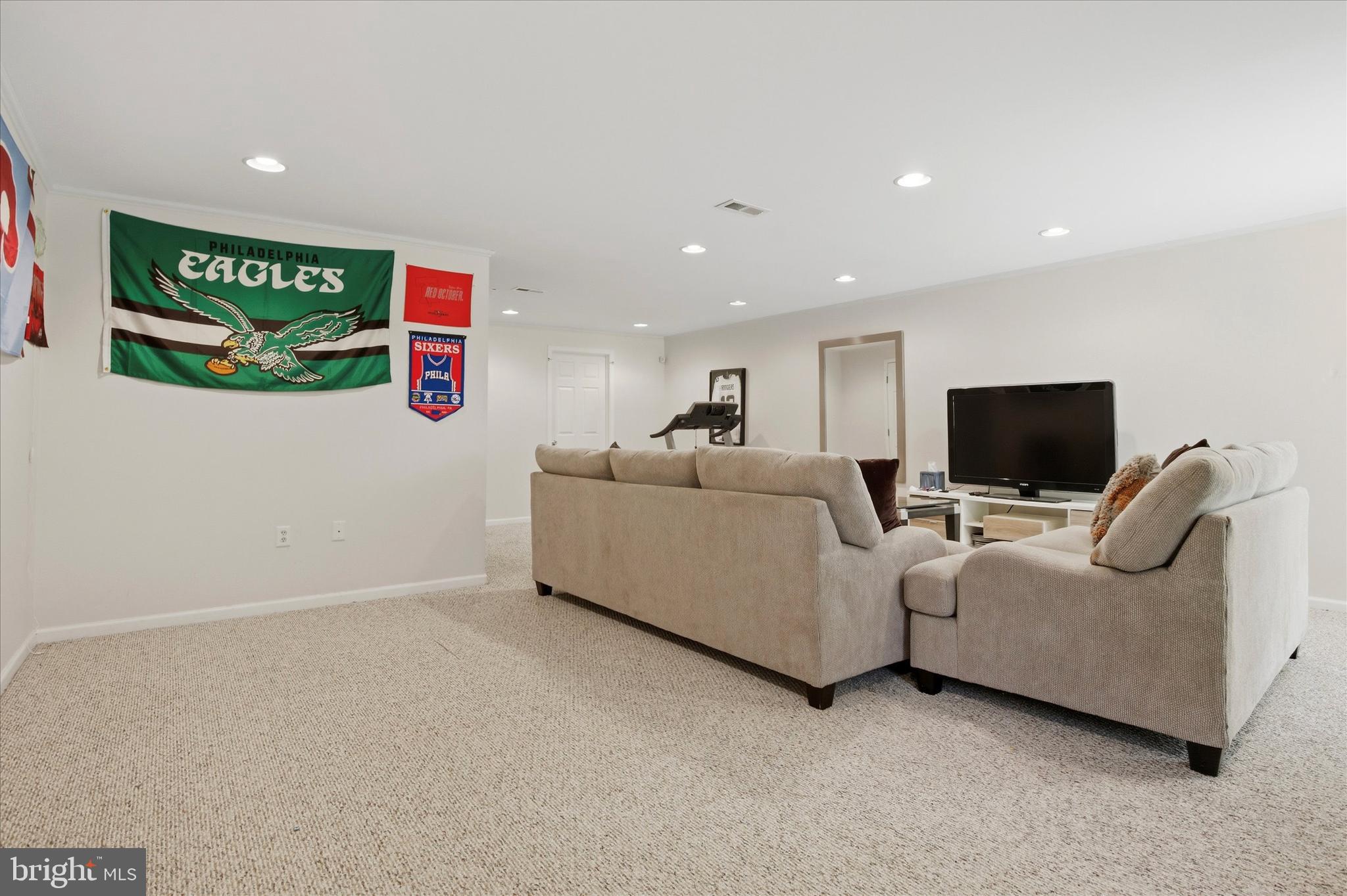 CLUB VIEW MANOR - Residential