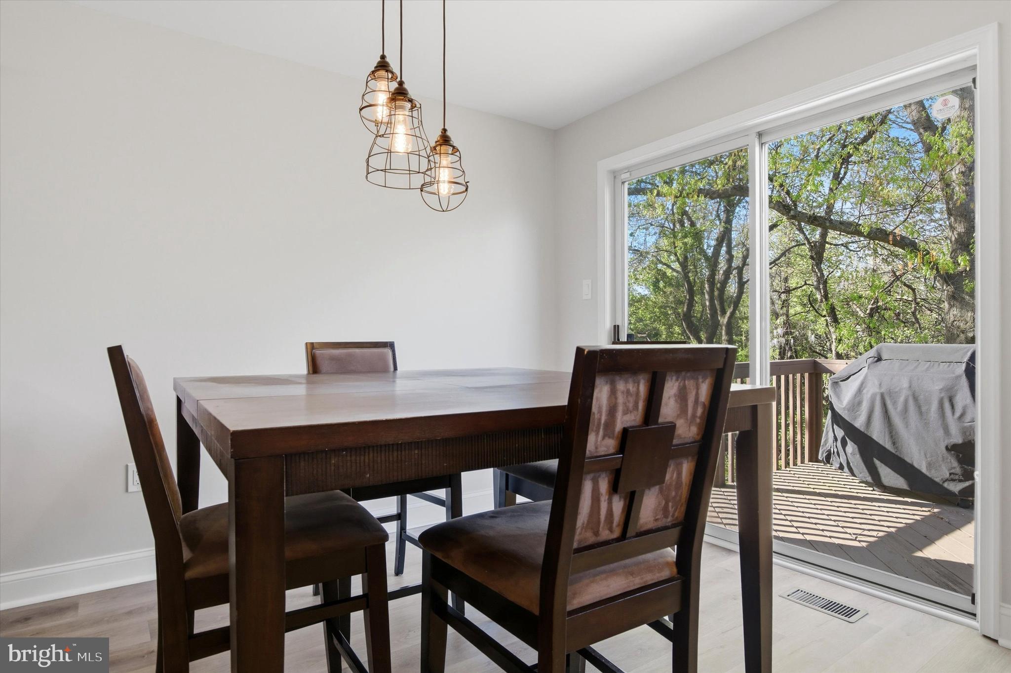 CLUB VIEW MANOR - Residential