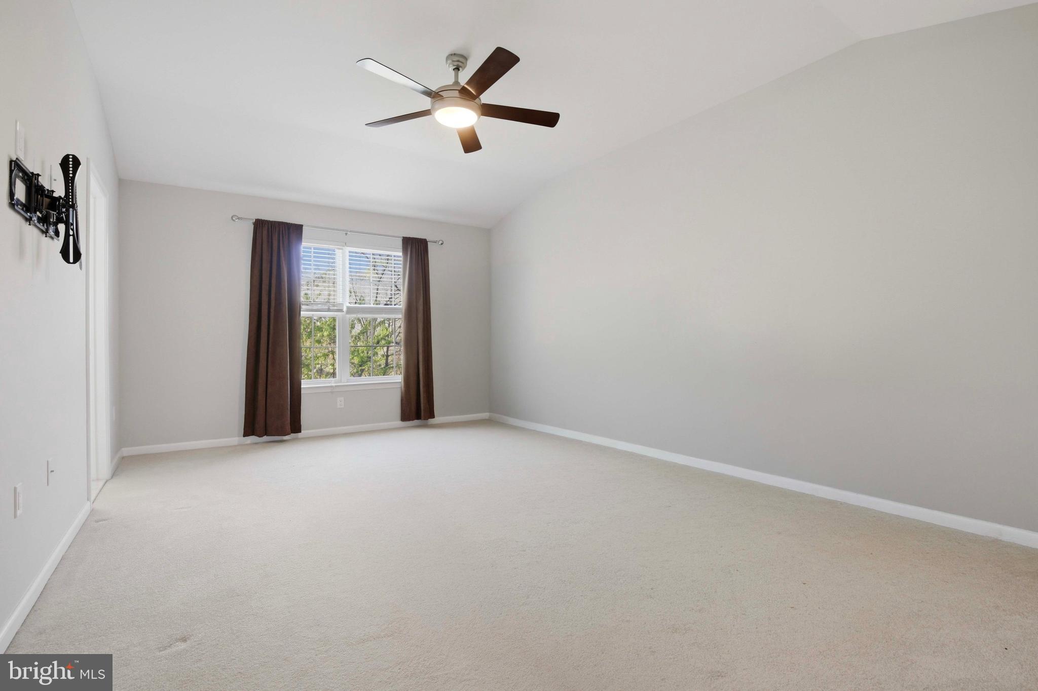 CLUB VIEW MANOR - Residential