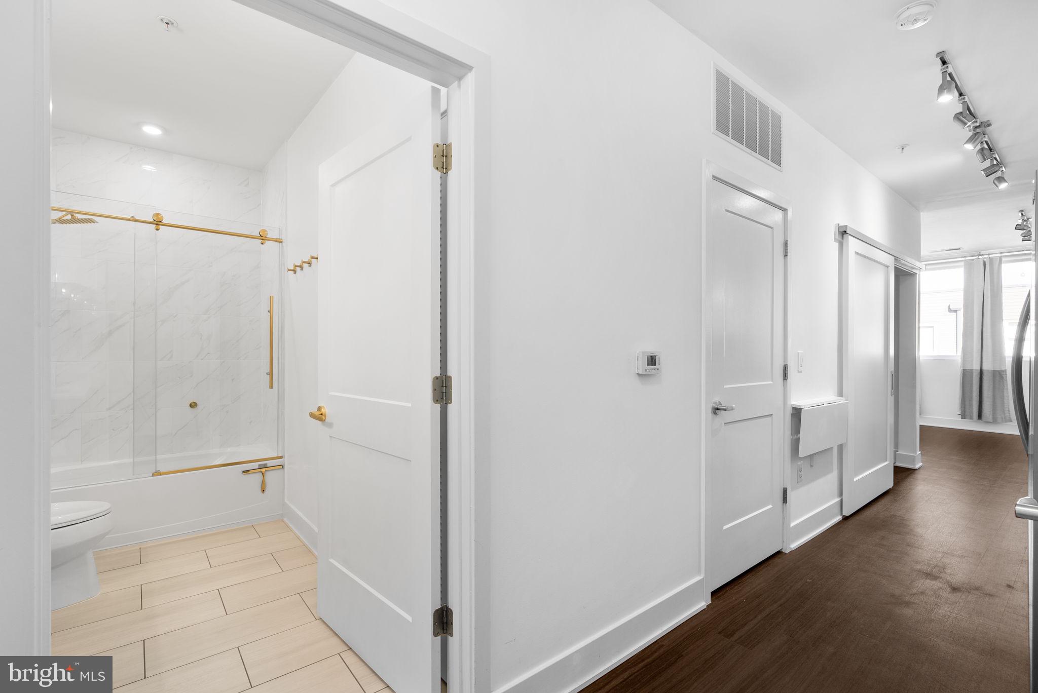 NATIONAL HARBOR - Residential Lease