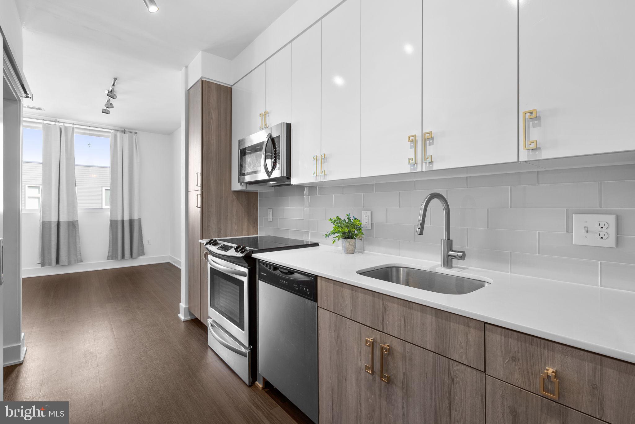 NATIONAL HARBOR - Residential Lease