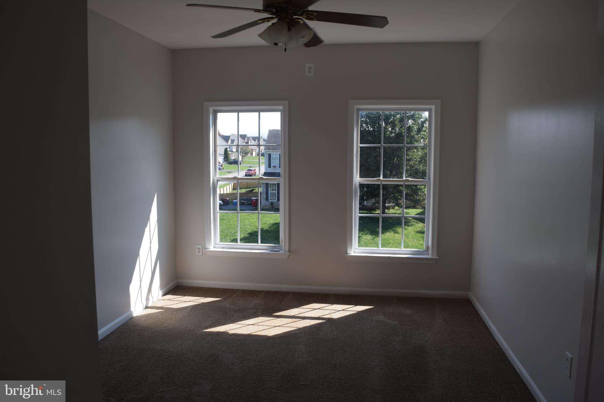 DEMORY FARM - Residential