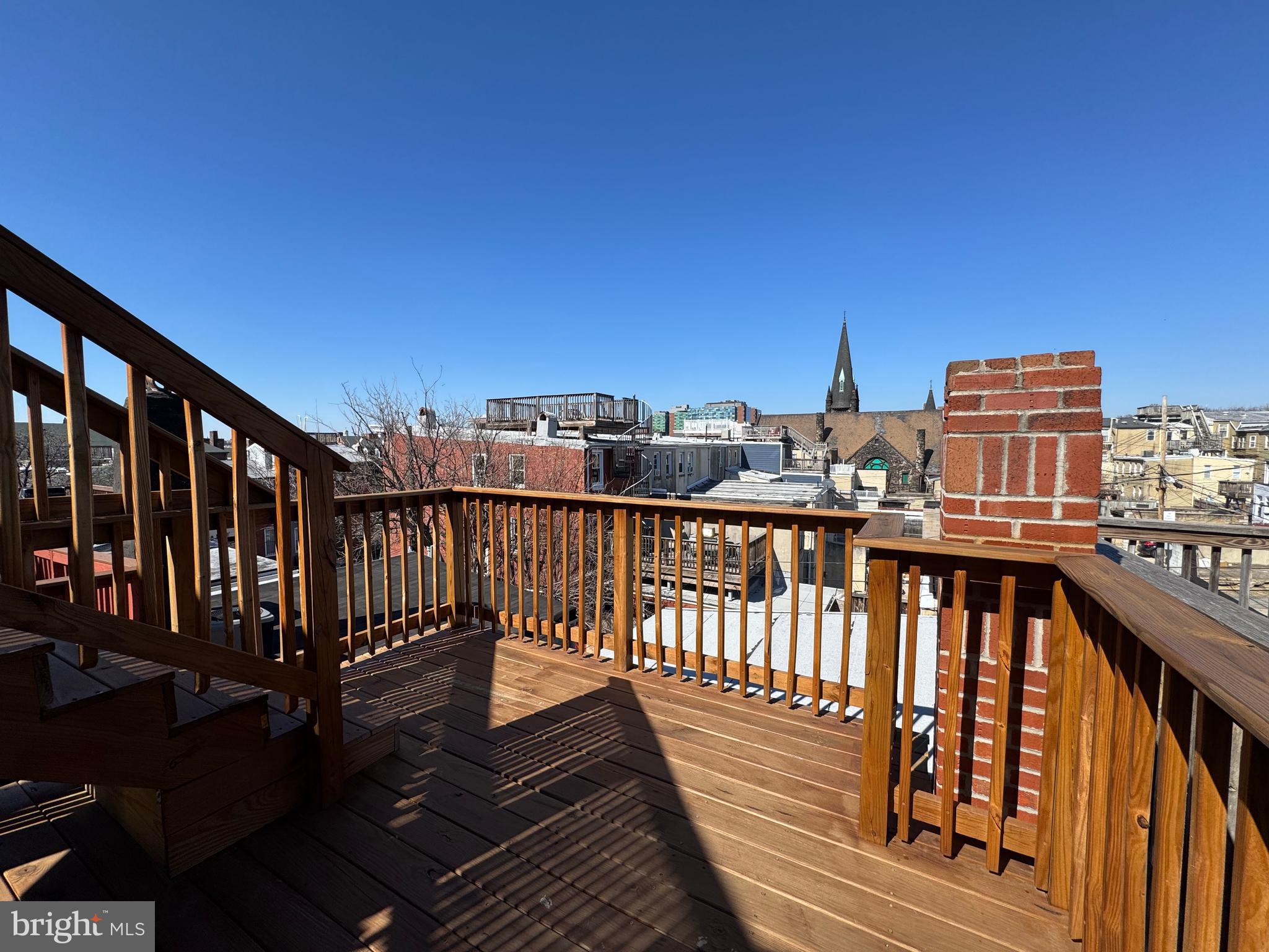 BUTCHERS HILL - Residential Lease