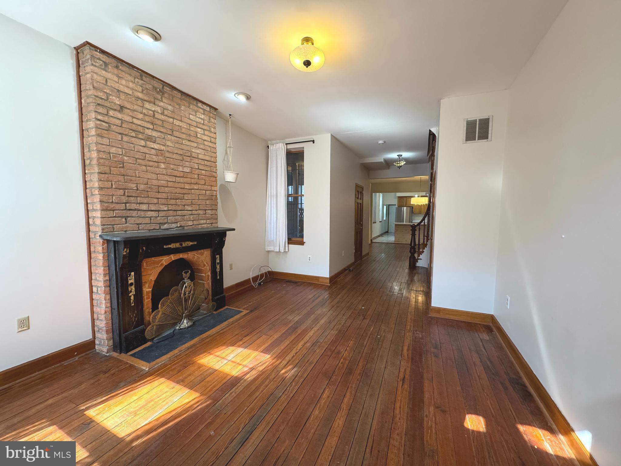 BUTCHERS HILL - Residential Lease