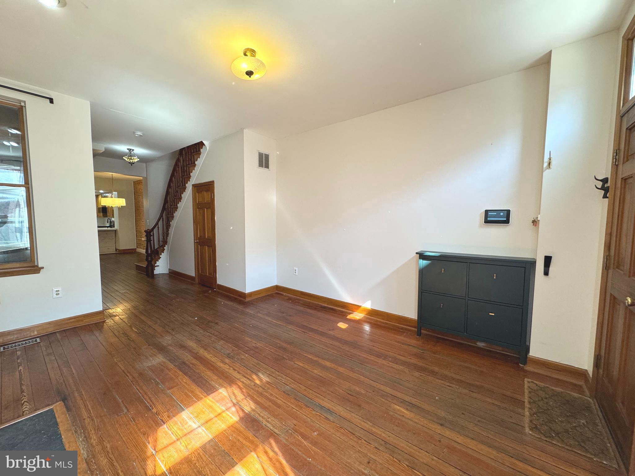 BUTCHERS HILL - Residential Lease