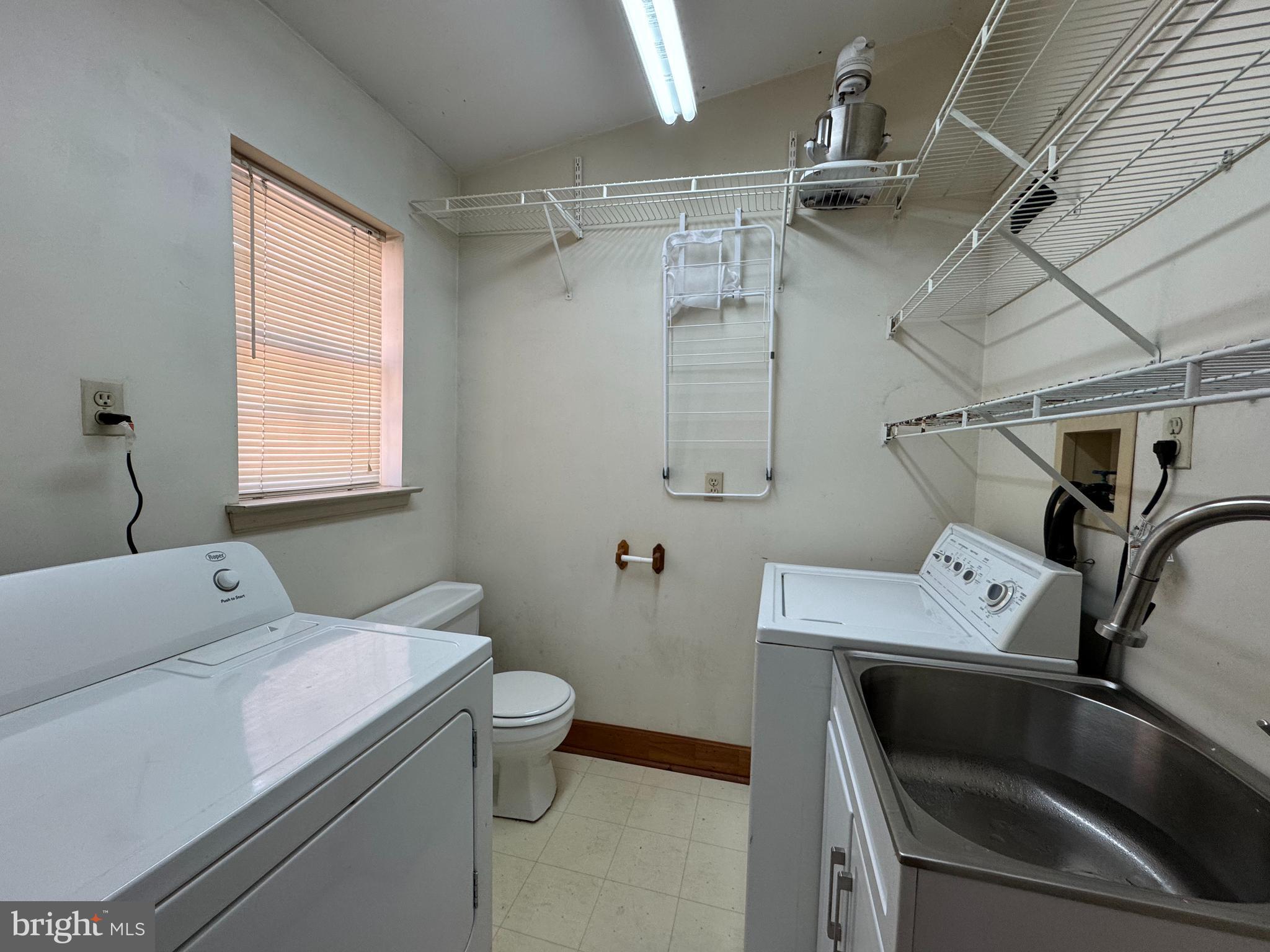 BUTCHERS HILL - Residential Lease