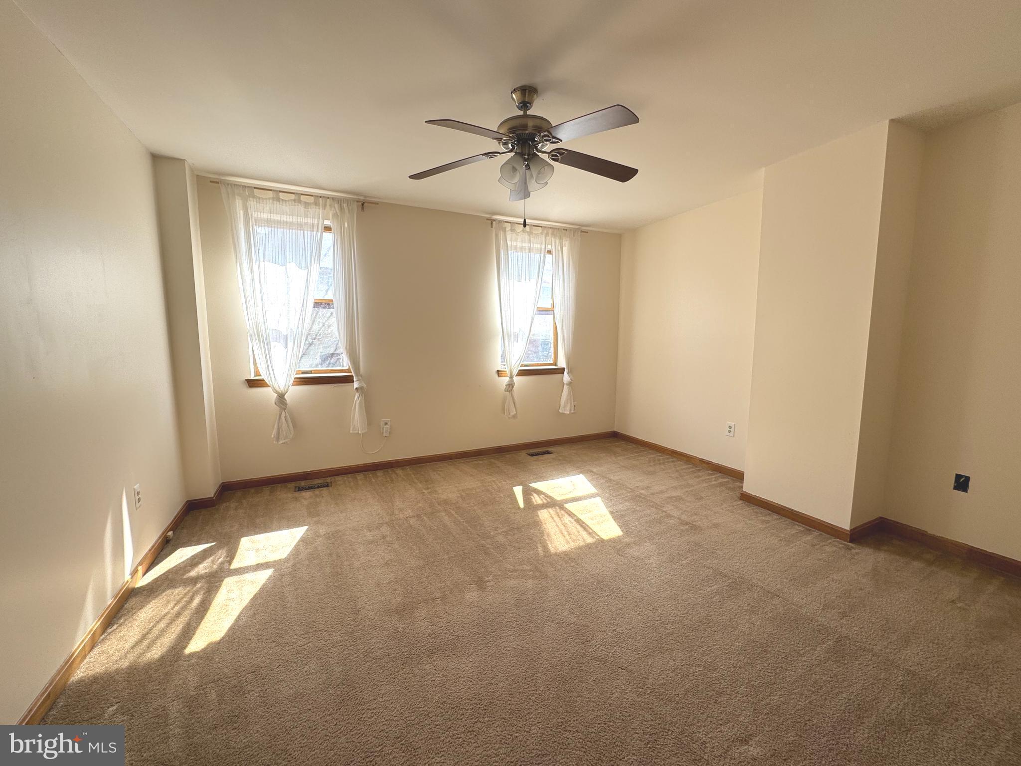 BUTCHERS HILL - Residential Lease