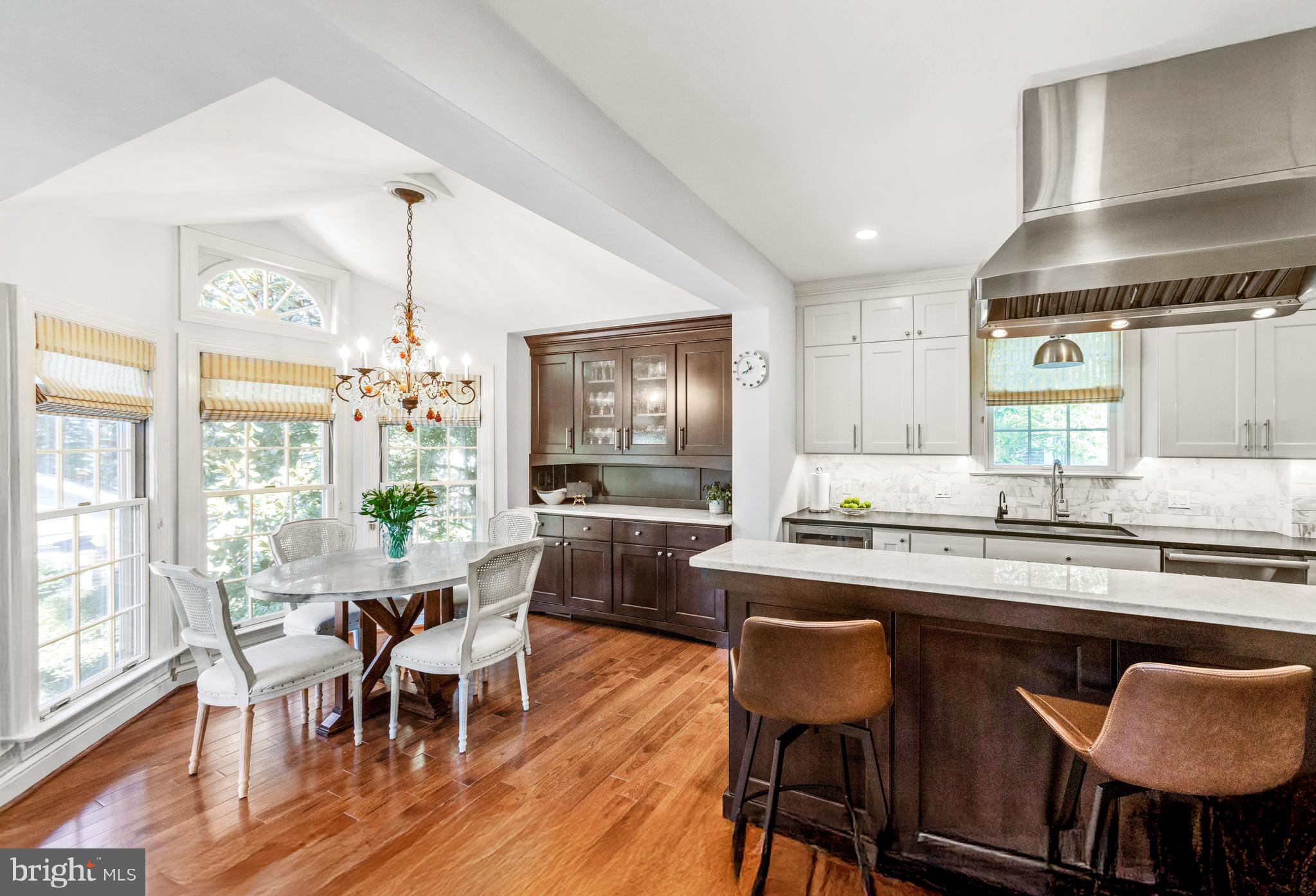 CHEVY CHASE VILLAGE - Residential