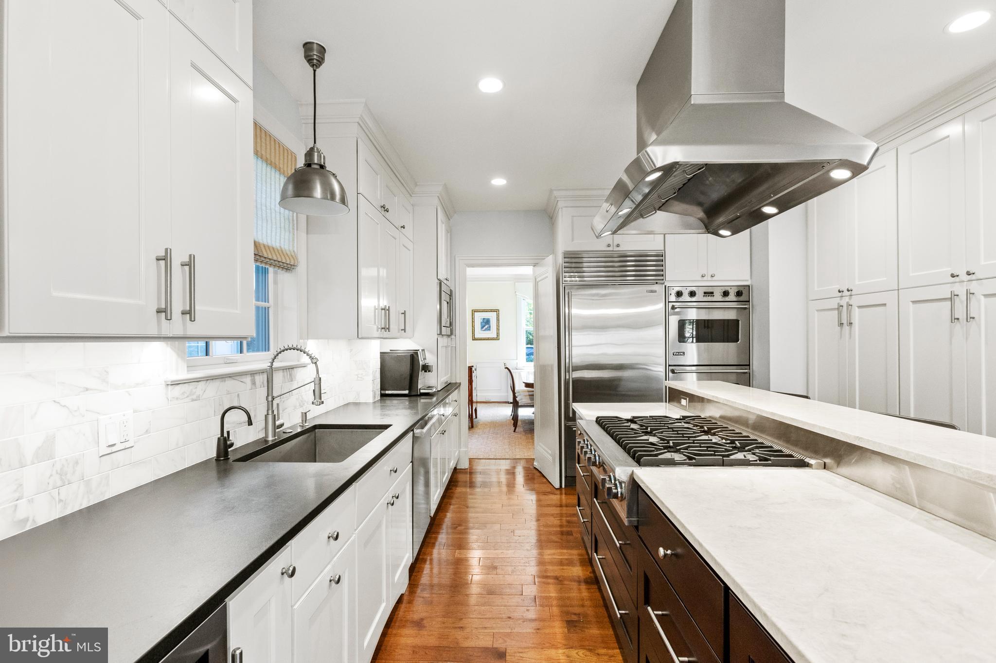 CHEVY CHASE VILLAGE - Residential