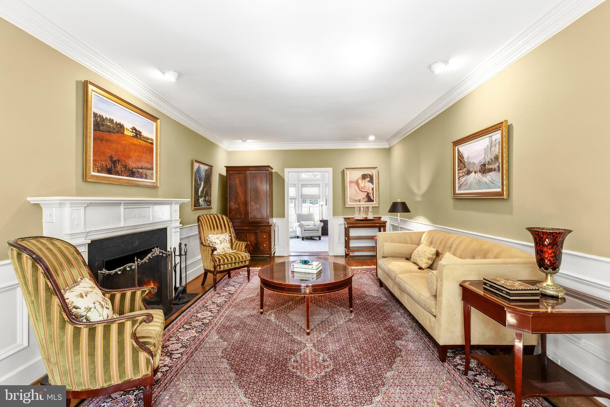 CHEVY CHASE VILLAGE - Residential