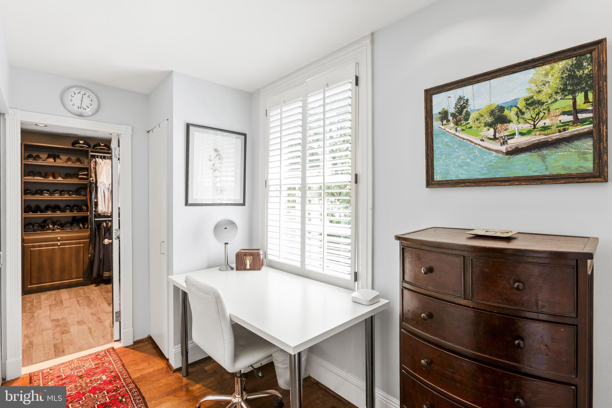 CHEVY CHASE VILLAGE - Residential