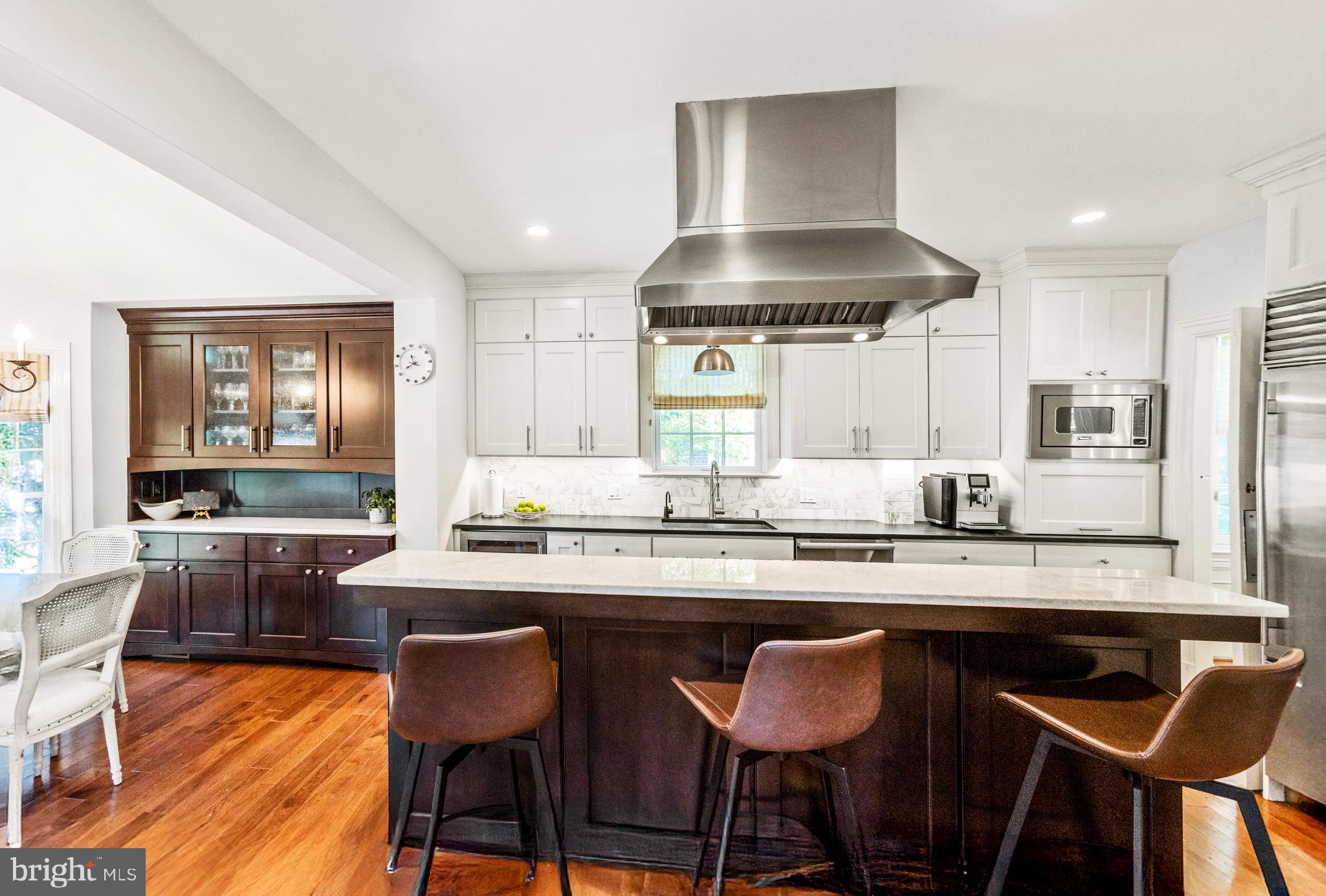 CHEVY CHASE VILLAGE - Residential