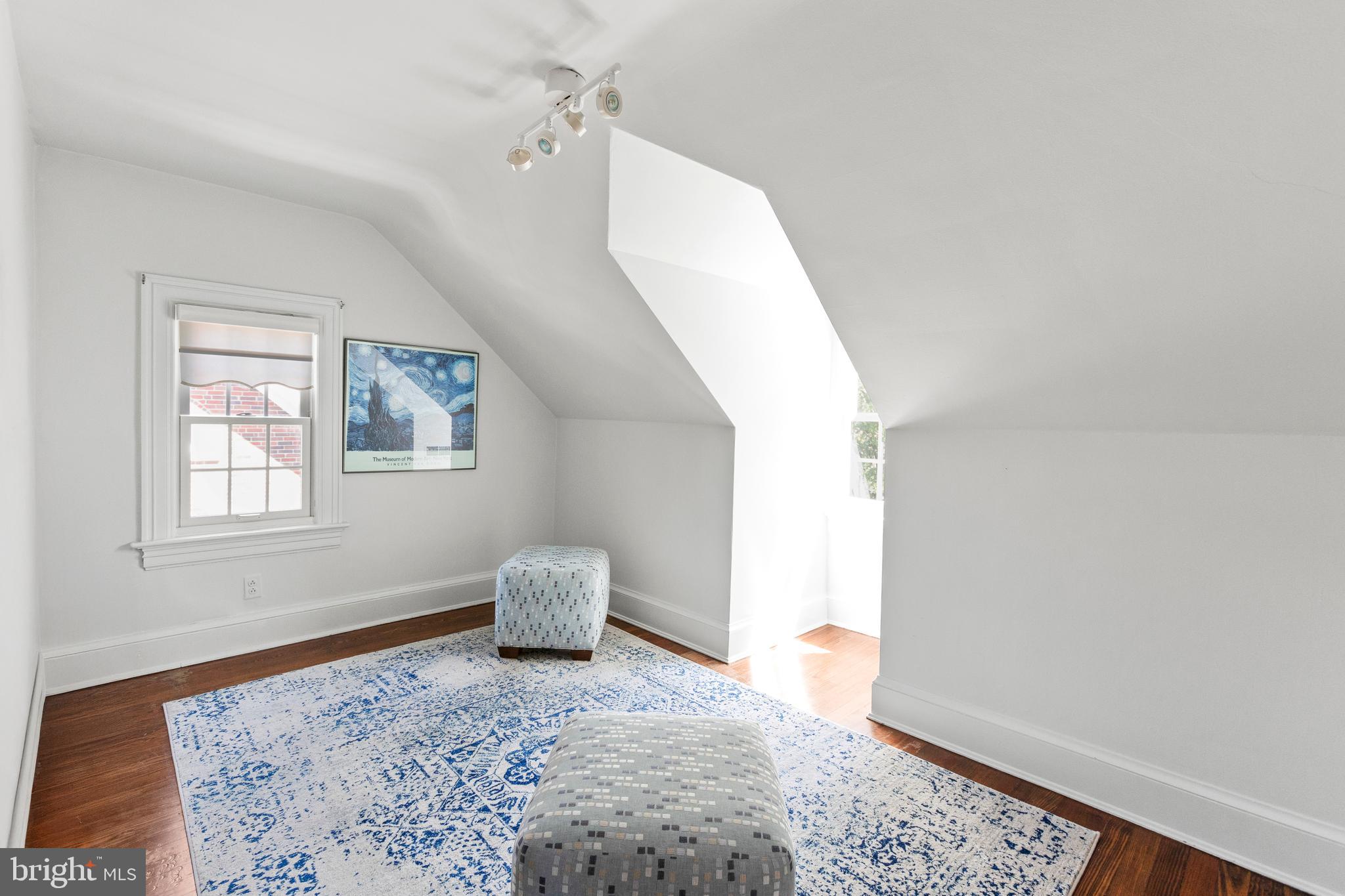 CHEVY CHASE VILLAGE - Residential