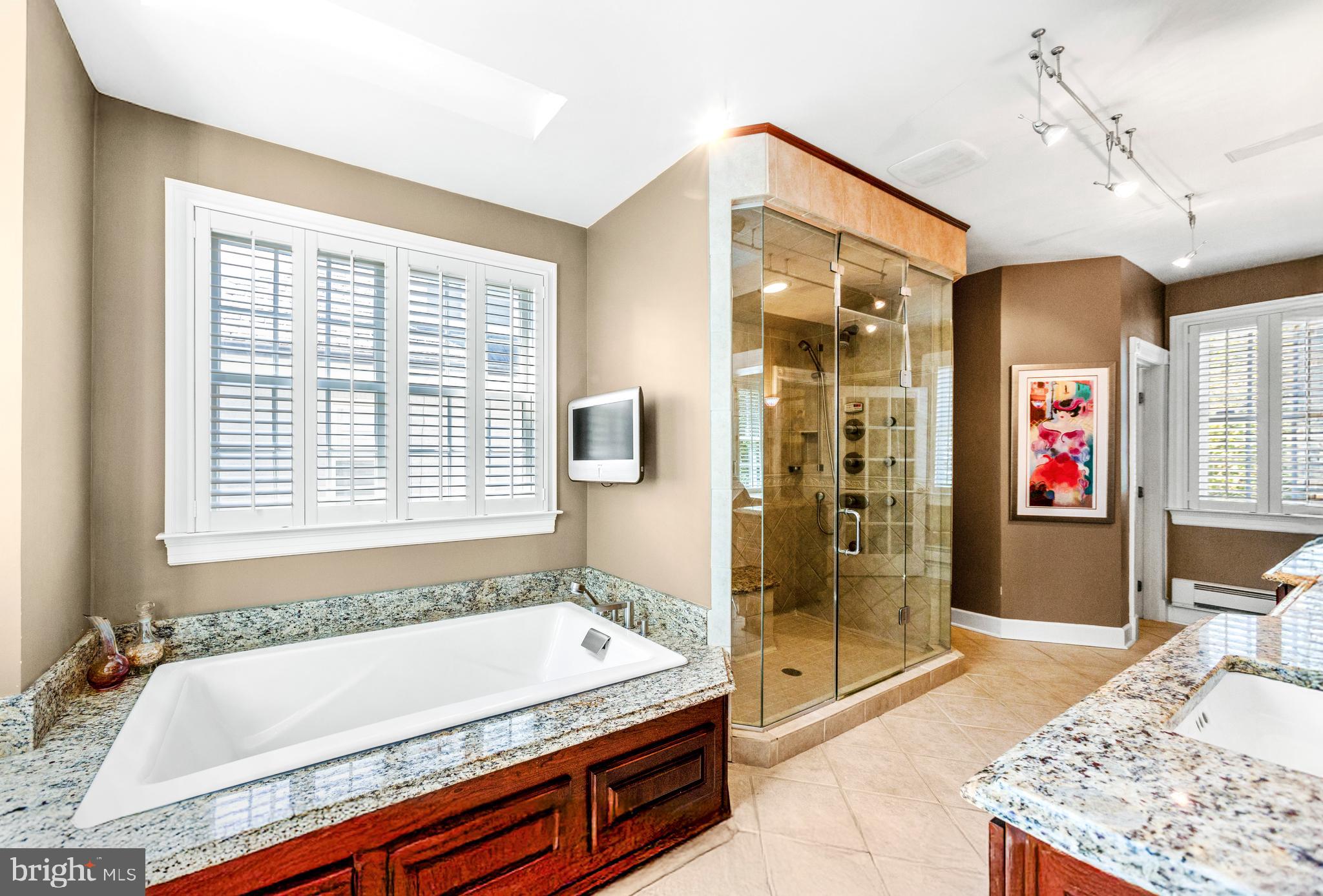 CHEVY CHASE VILLAGE - Residential