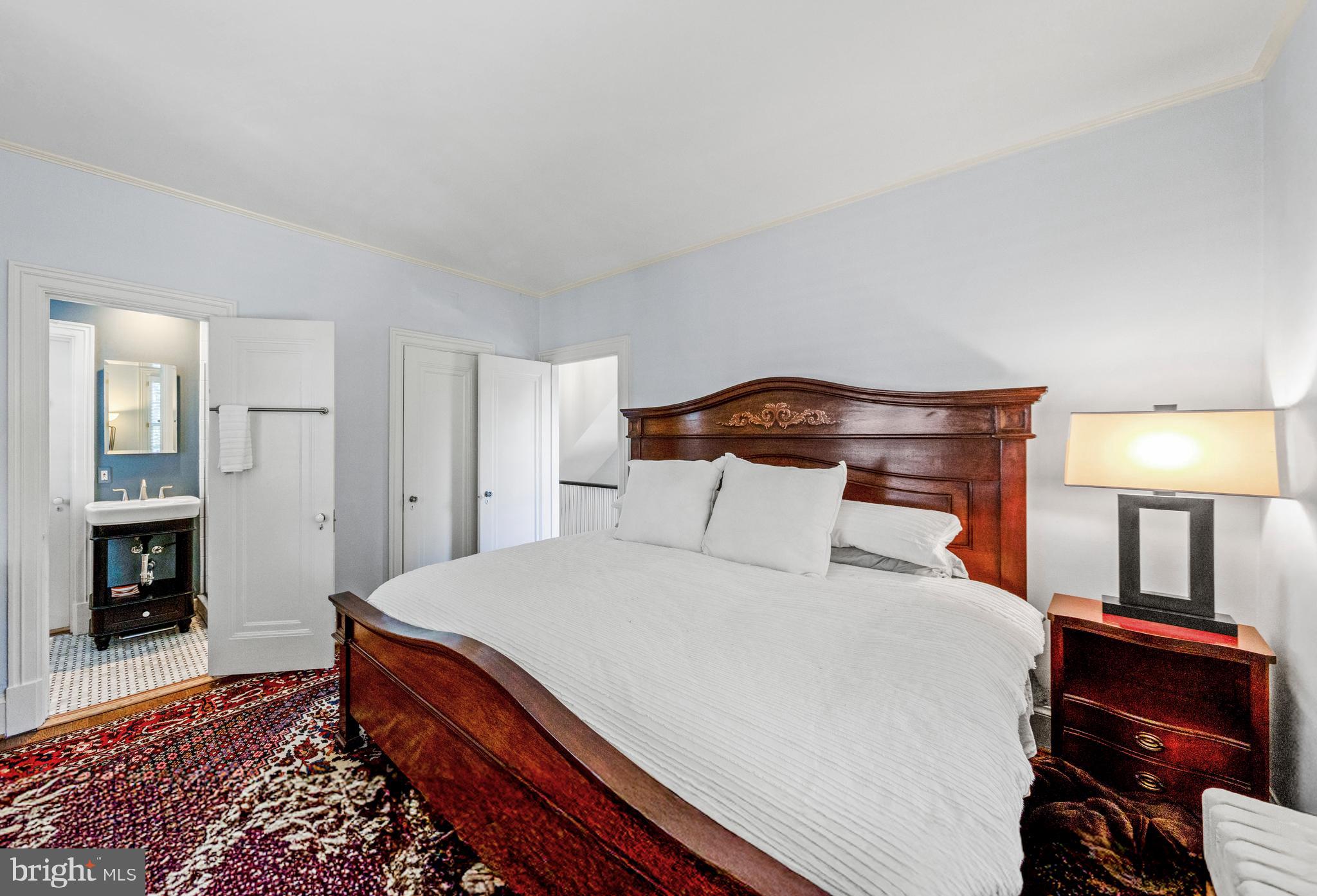 CHEVY CHASE VILLAGE - Residential