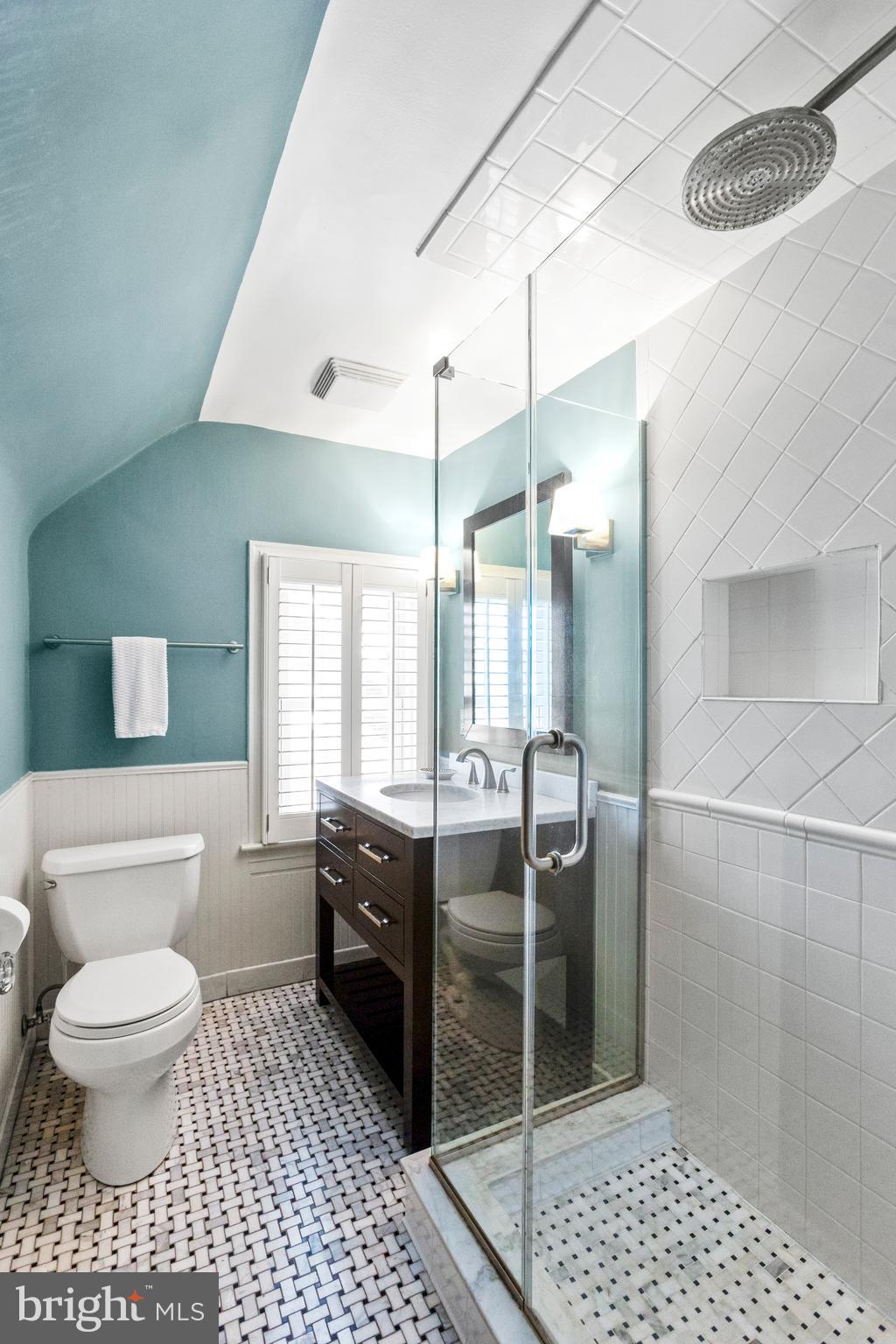 CHEVY CHASE VILLAGE - Residential