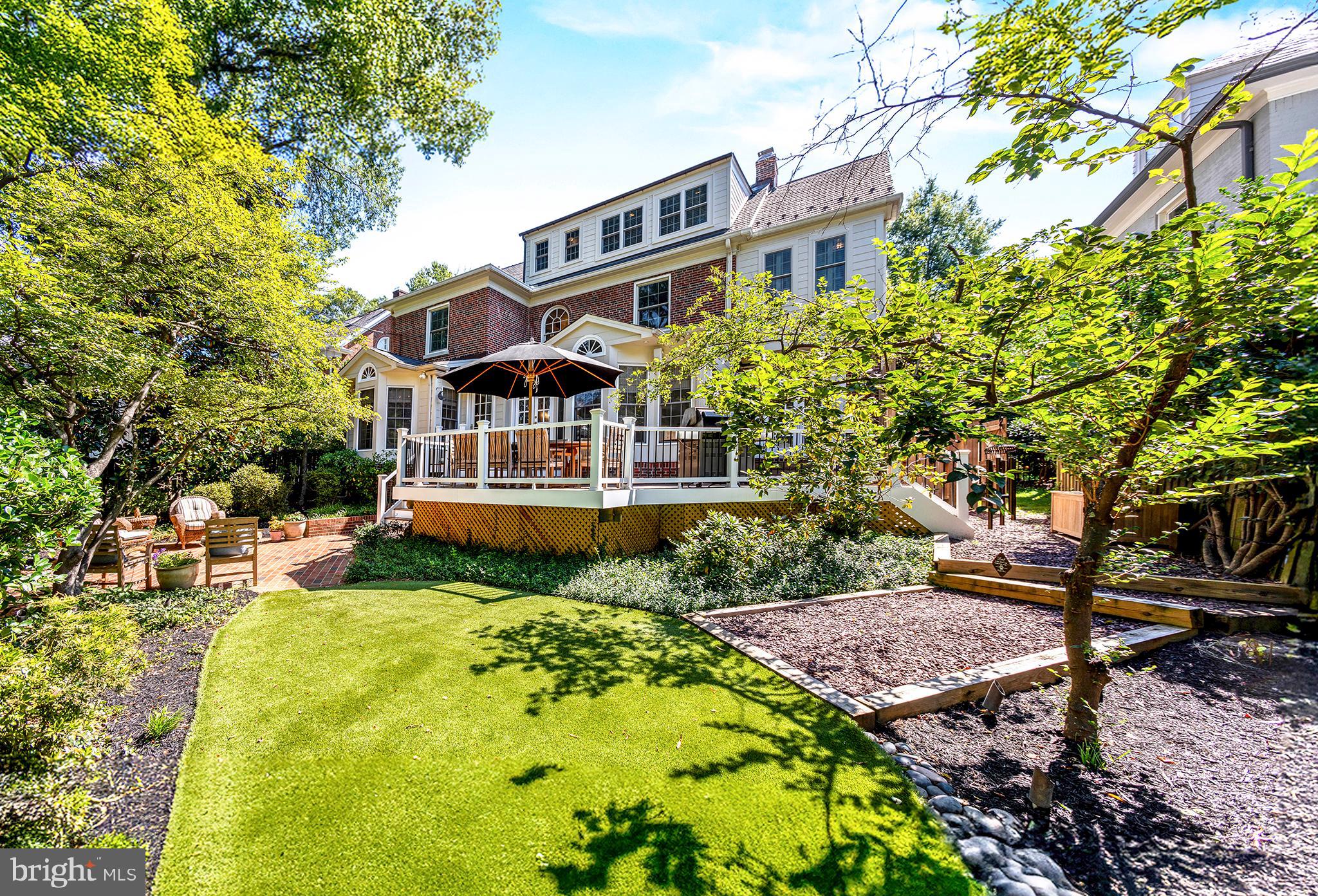 CHEVY CHASE VILLAGE - Residential