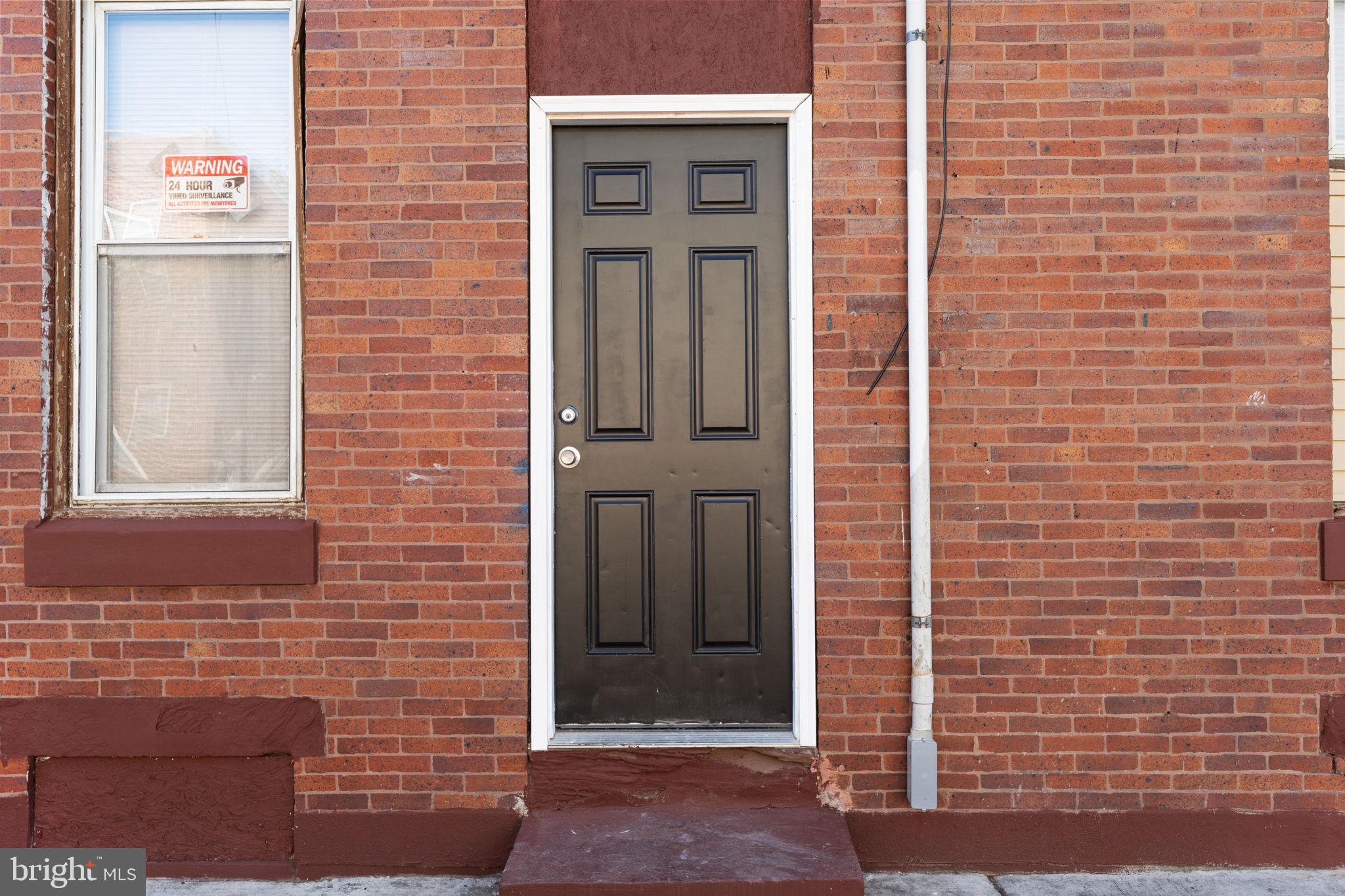 1901 E VENANGO STREET
