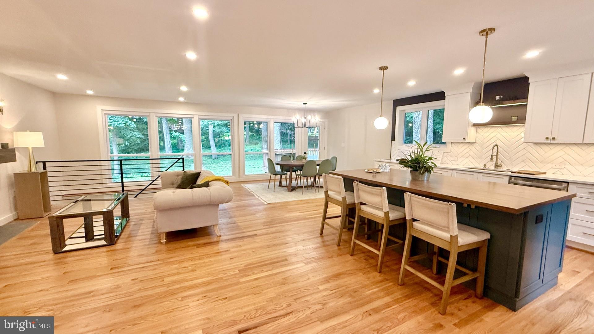 5708 ANNAMARIE COURT
