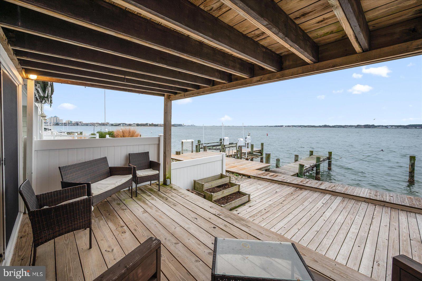 BAYSHORE ESTATES - Residential