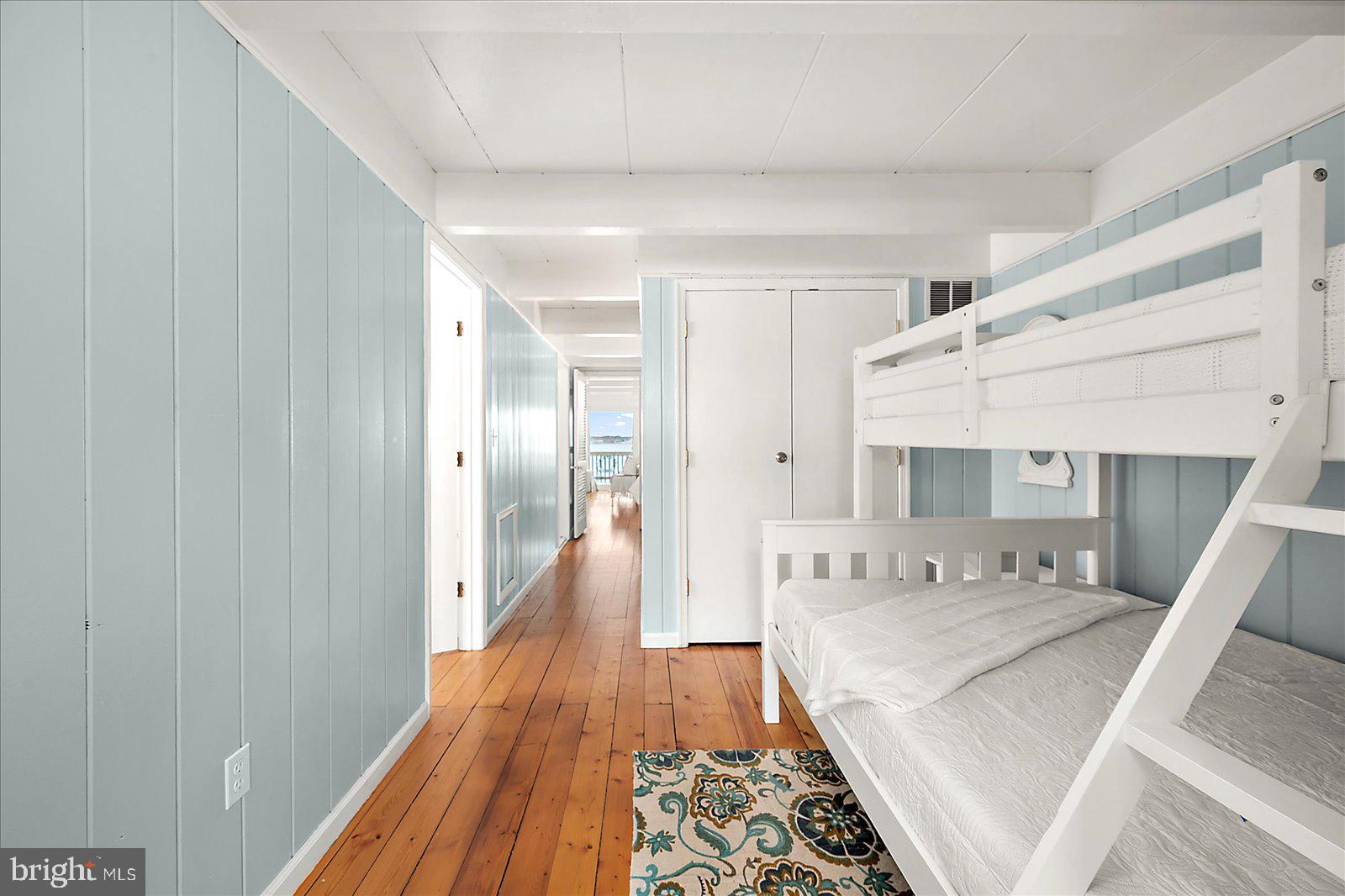 BAYSHORE ESTATES - Residential