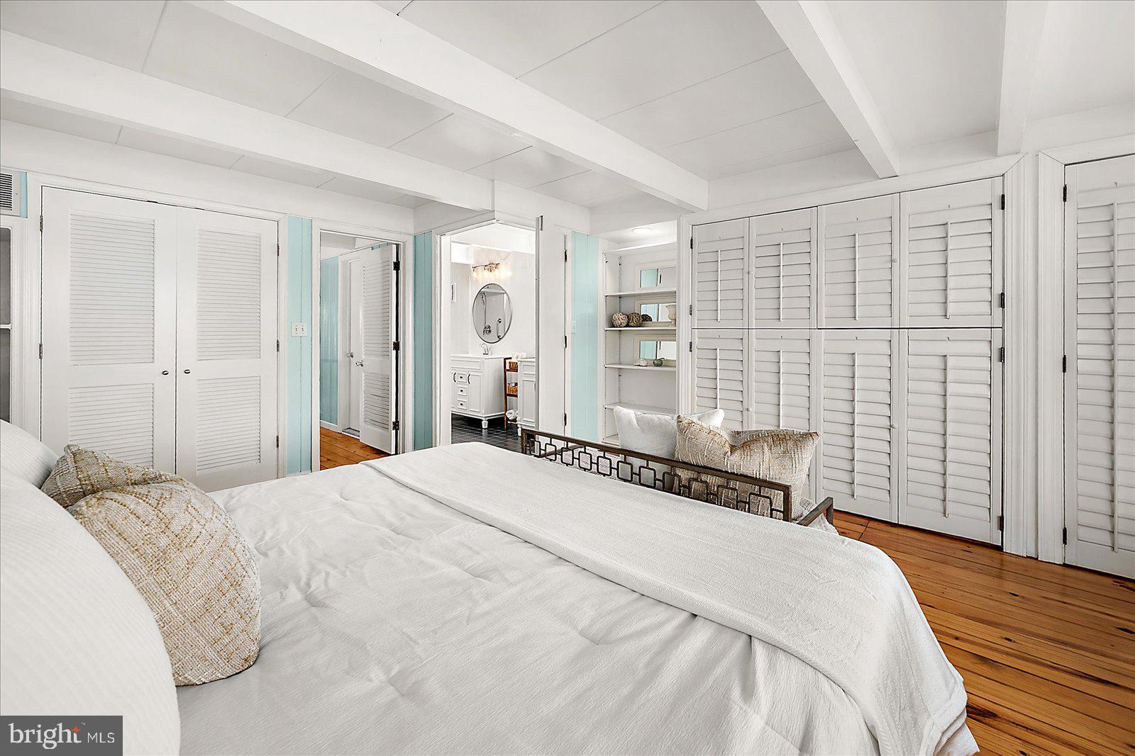 BAYSHORE ESTATES - Residential