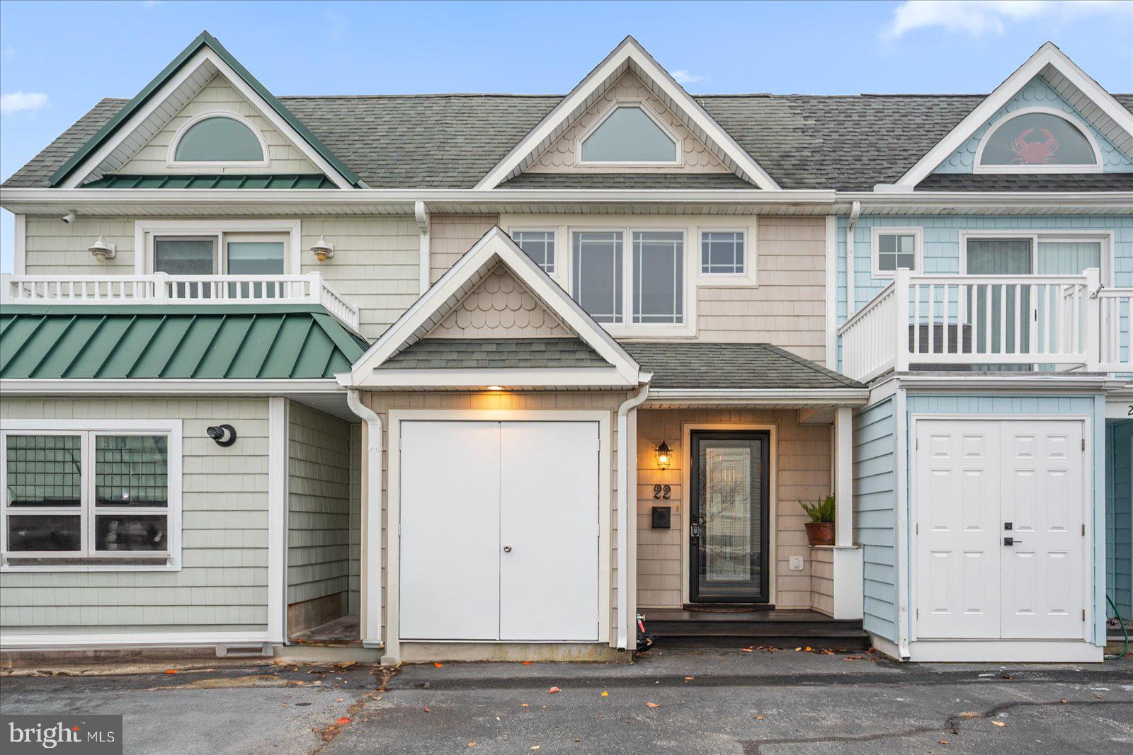 605 BAYSHORE DRIVE 22