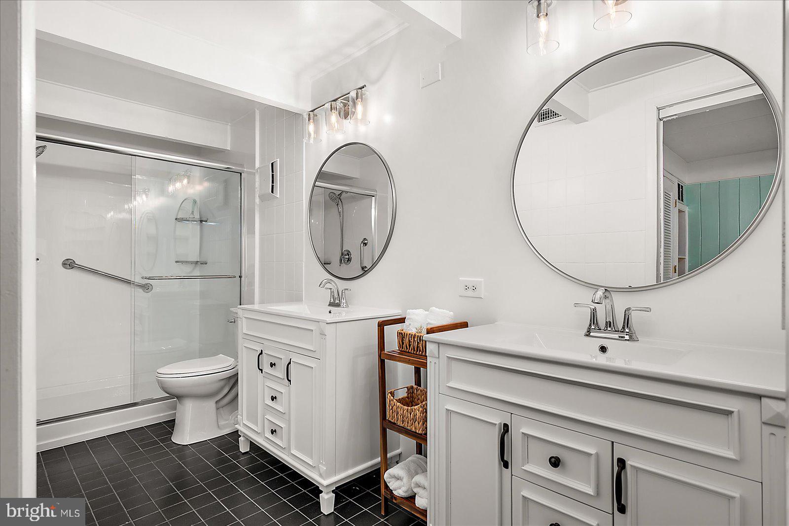 BAYSHORE ESTATES - Residential