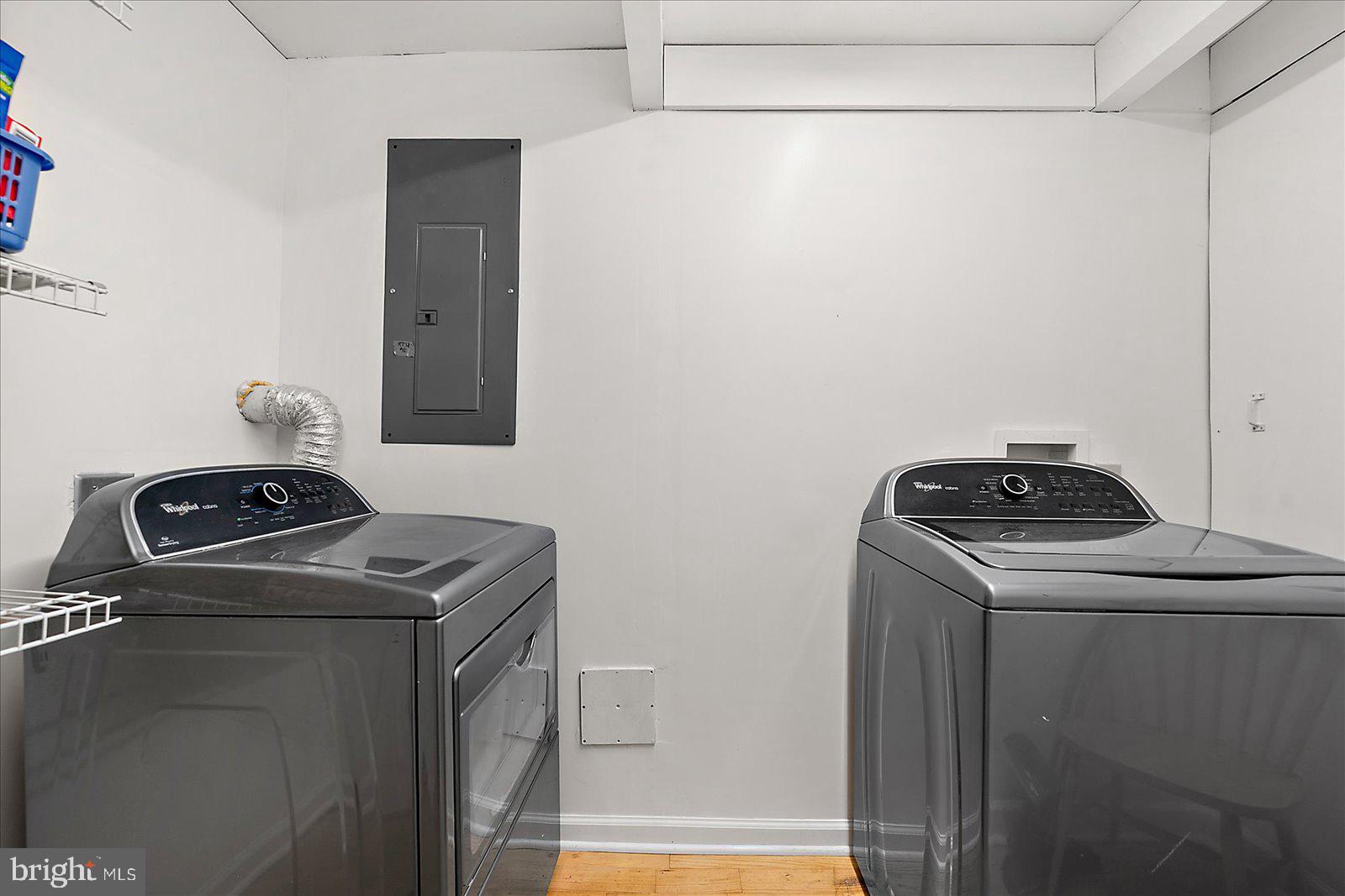 BAYSHORE ESTATES - Residential