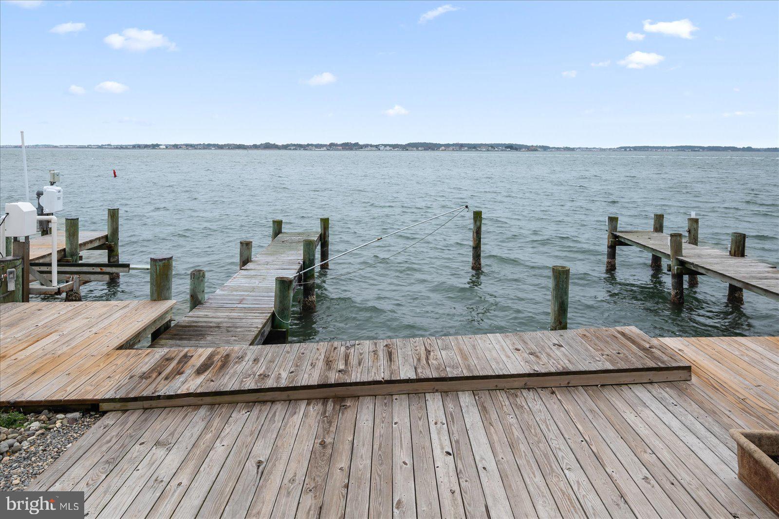 BAYSHORE ESTATES - Residential