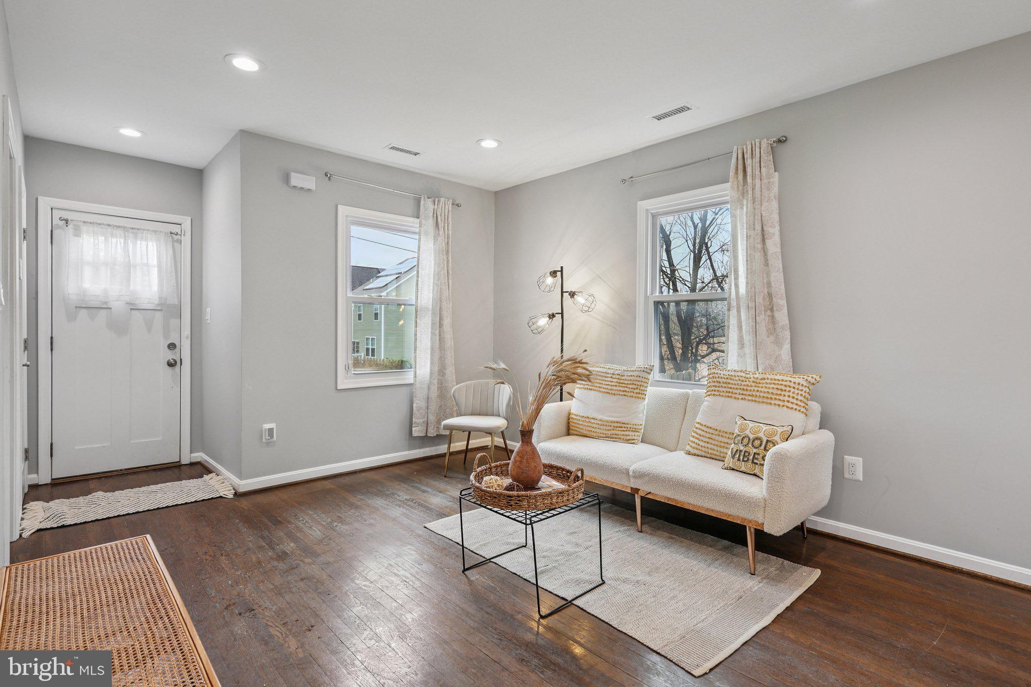 1404 BEAVER HEIGHTS LANE