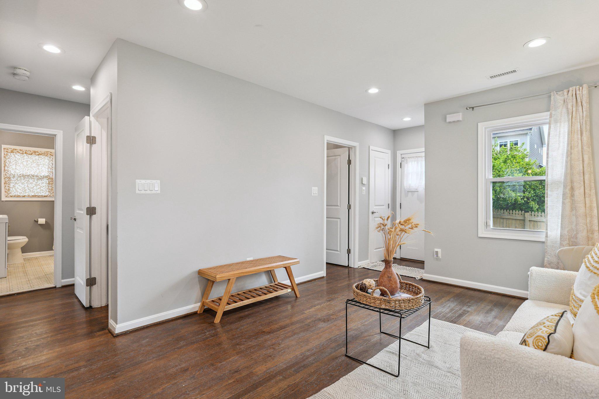 1404 BEAVER HEIGHTS LANE