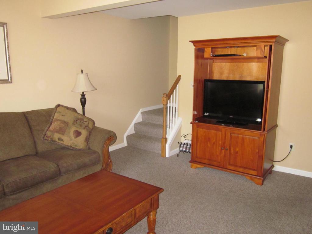 SUMMIT HILLS - Residential
