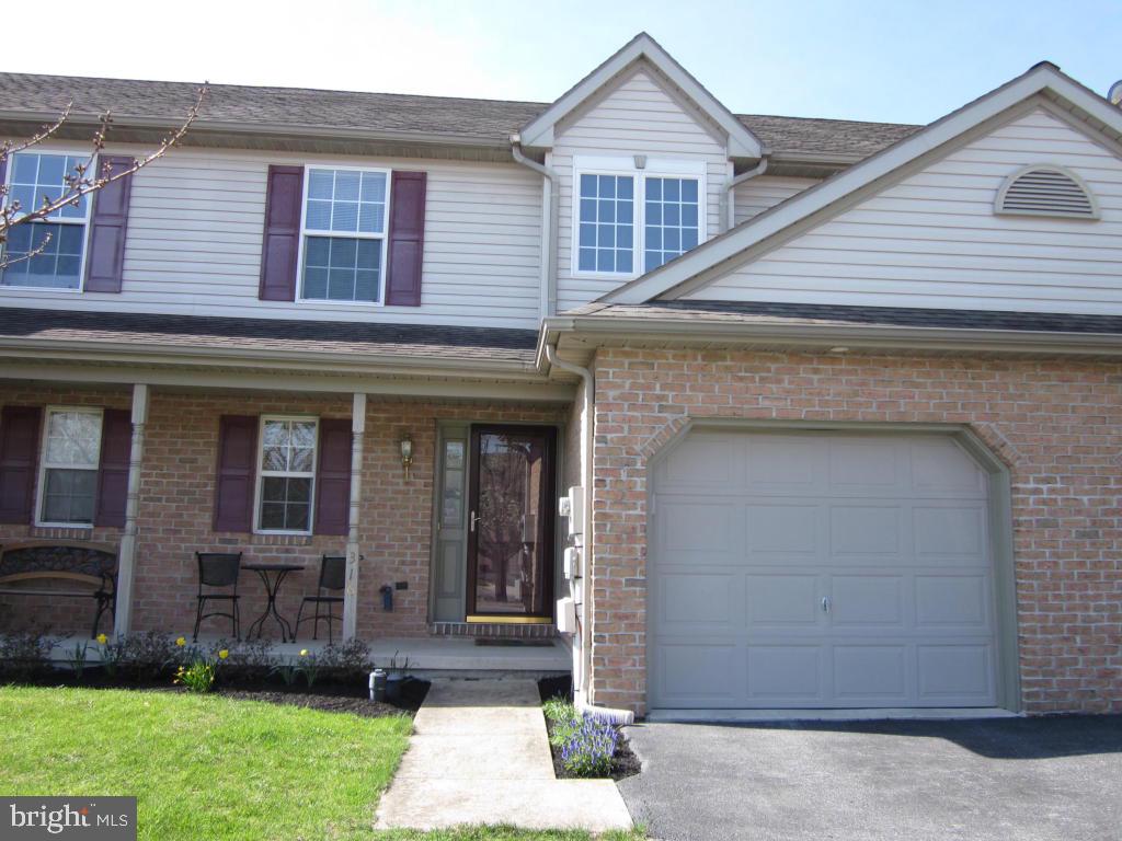SUMMIT HILLS - Residential