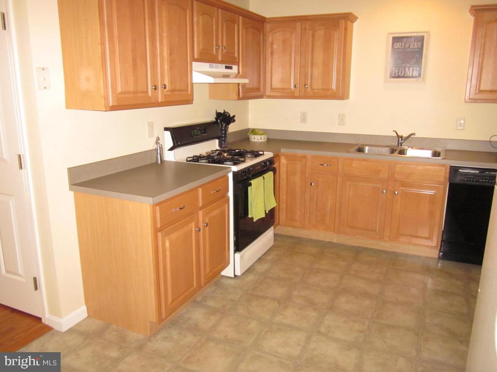 SUMMIT HILLS - Residential