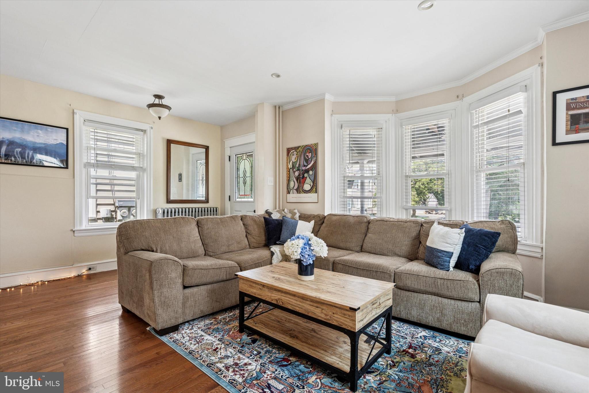 32 W CENTRAL AVENUE