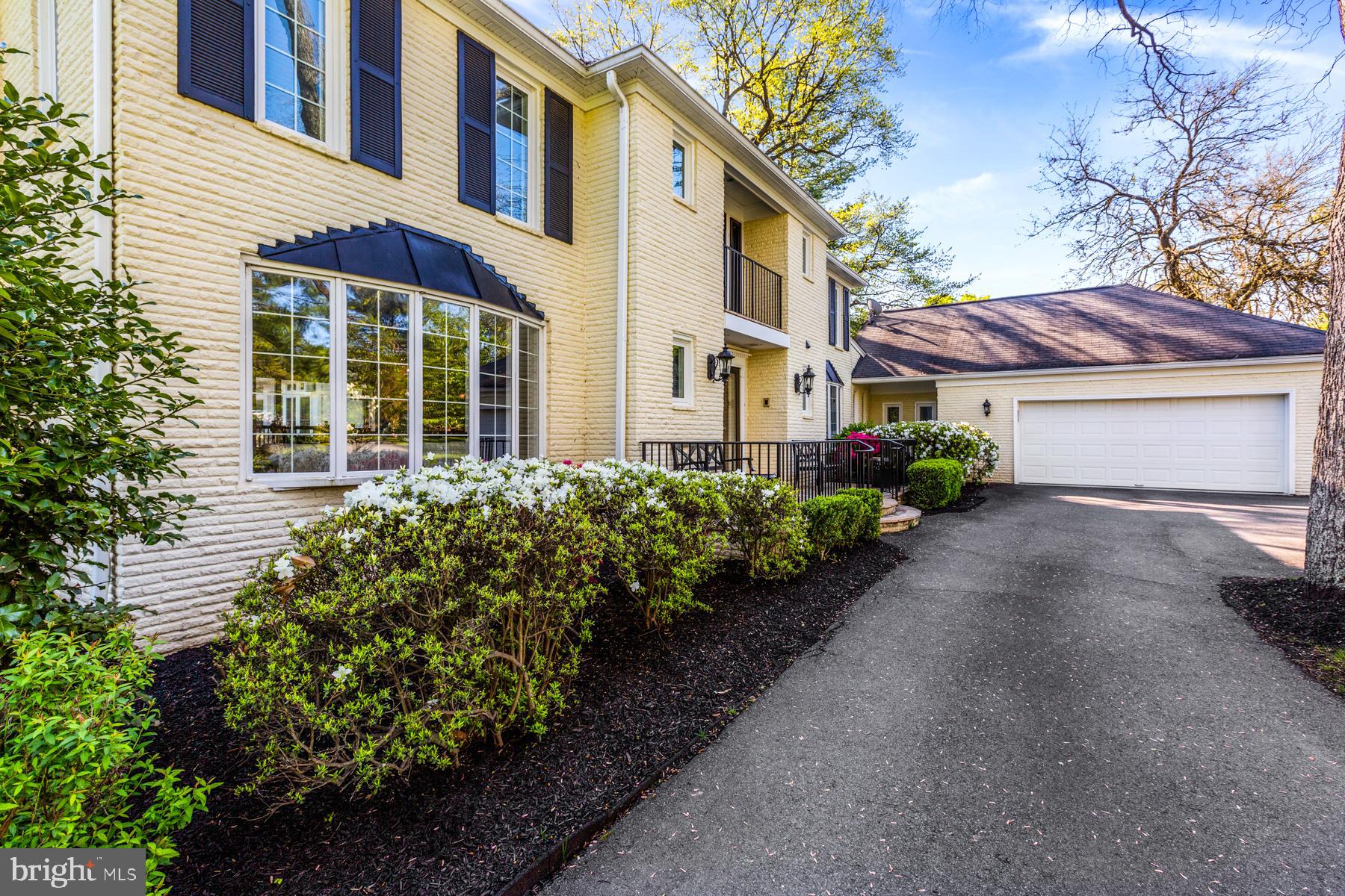 HIDDEN ESTATES - Residential