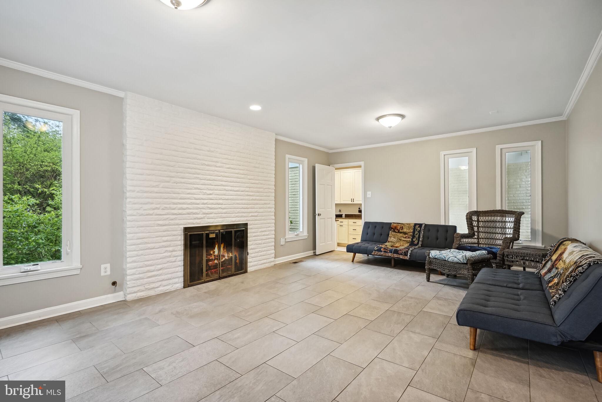 HIDDEN ESTATES - Residential