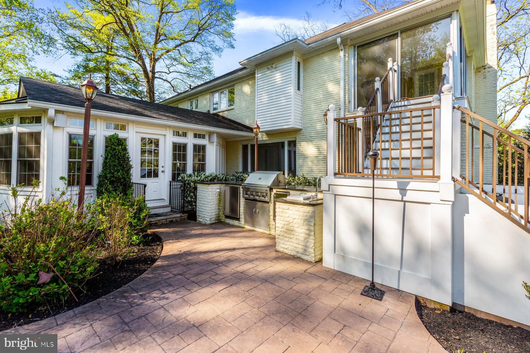 HIDDEN ESTATES - Residential