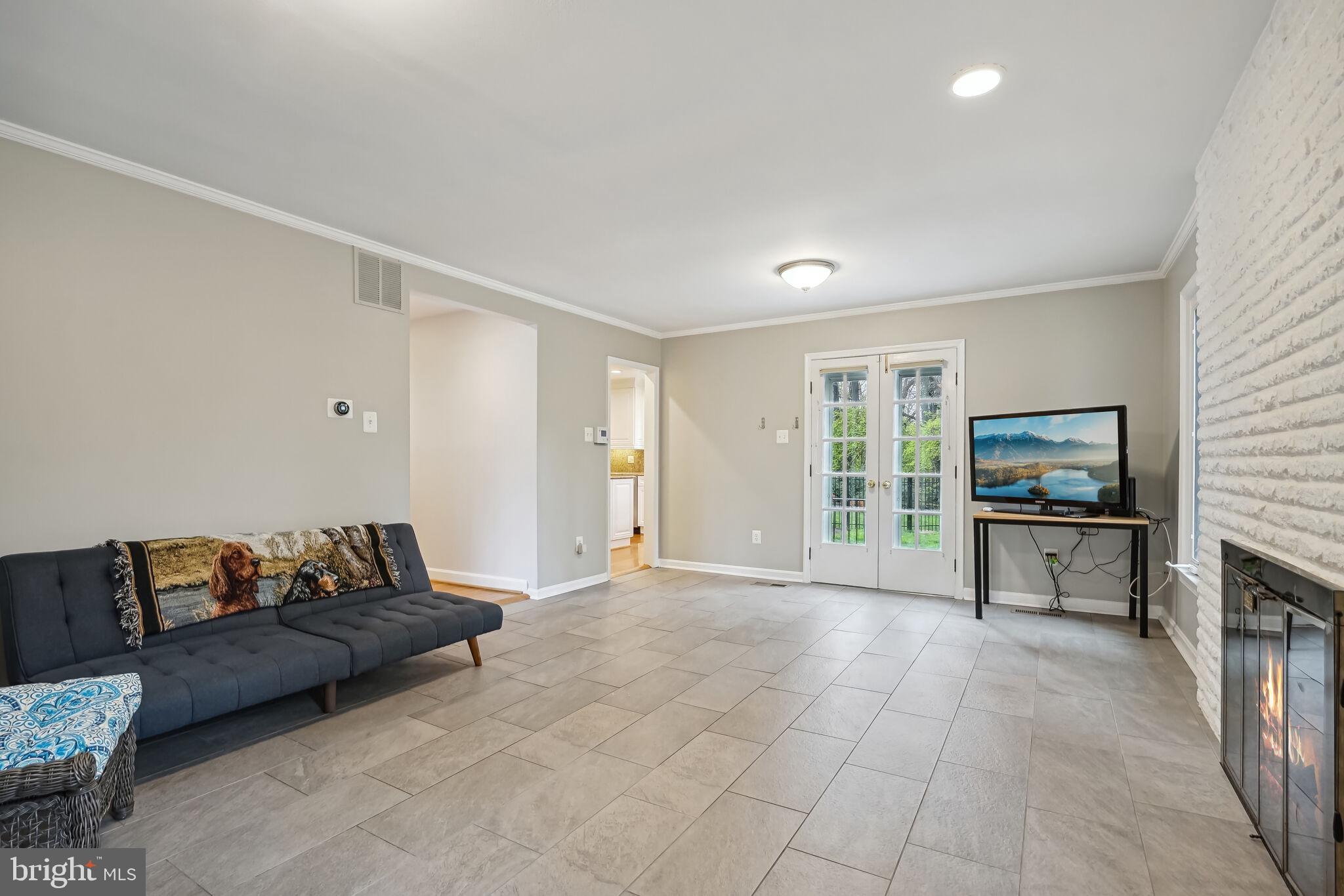 HIDDEN ESTATES - Residential