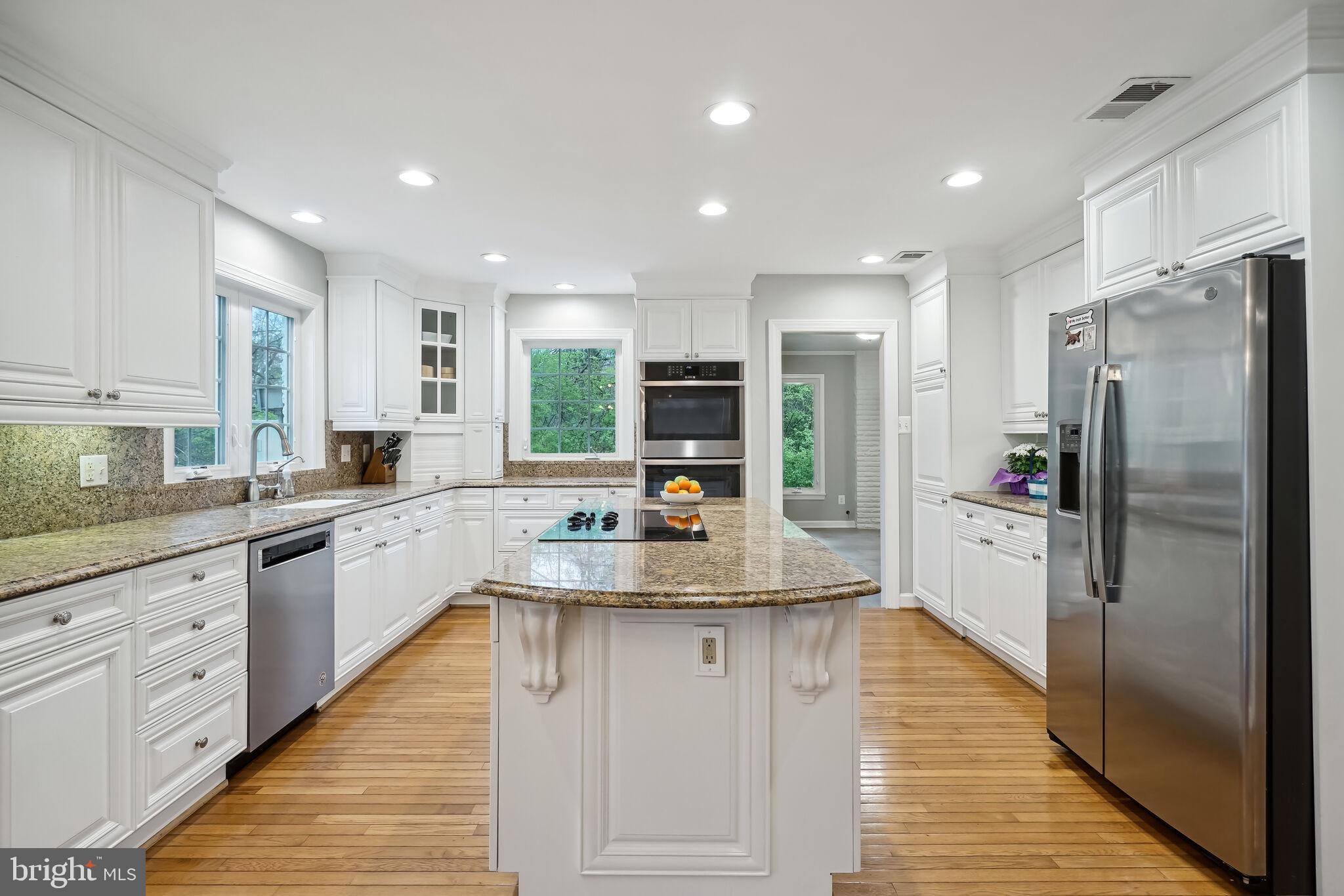 HIDDEN ESTATES - Residential