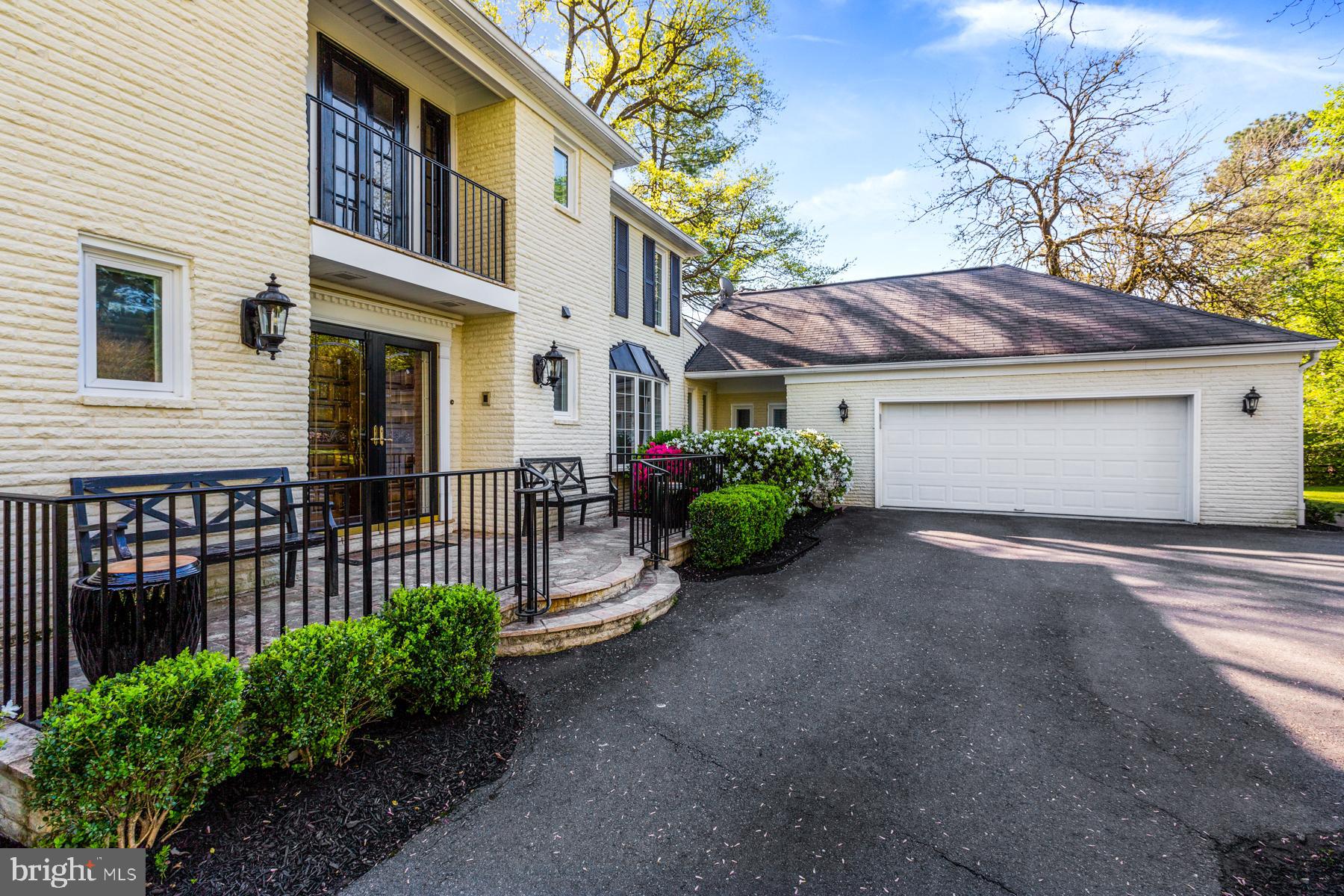 HIDDEN ESTATES - Residential