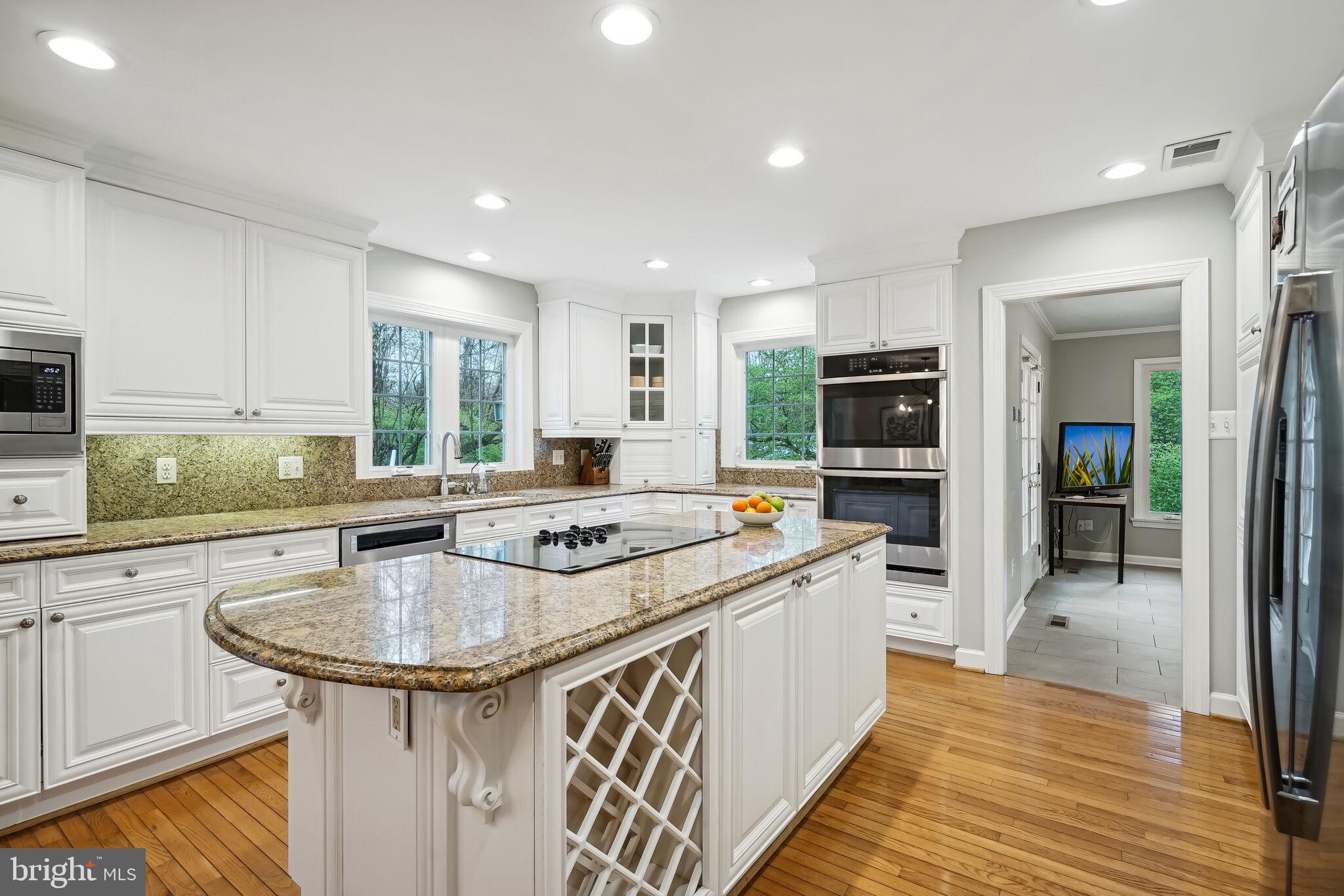 HIDDEN ESTATES - Residential