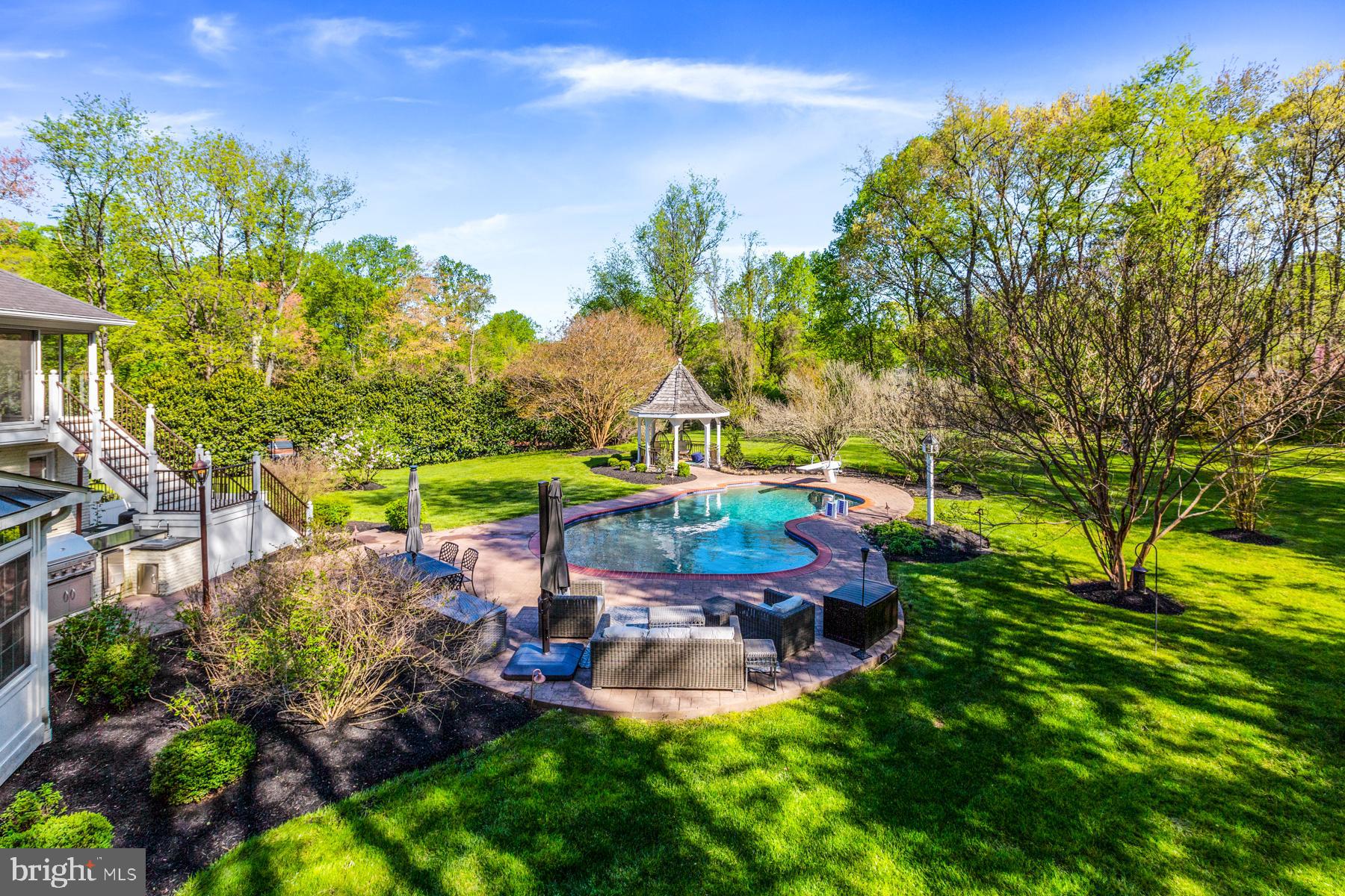 HIDDEN ESTATES - Residential