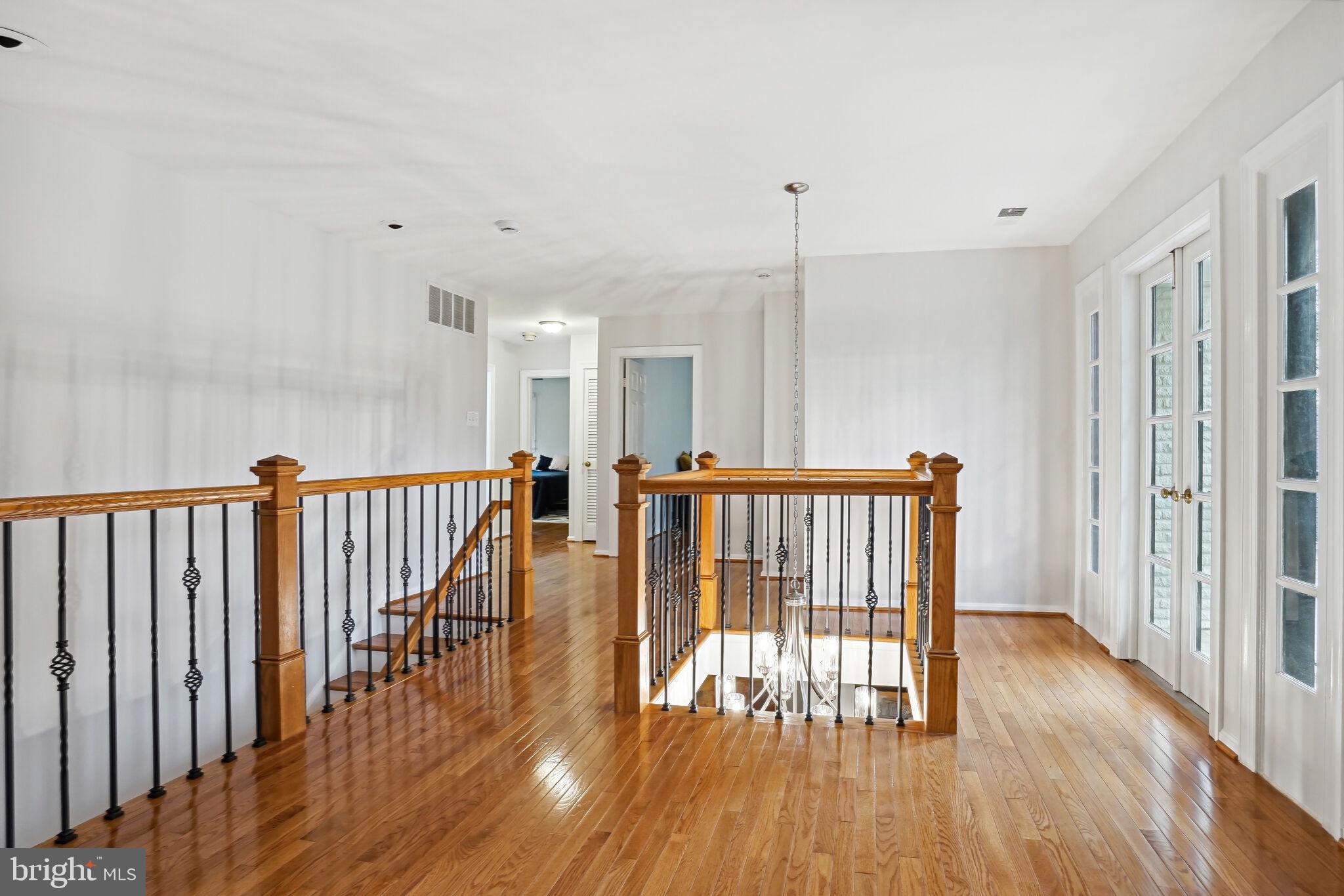 HIDDEN ESTATES - Residential